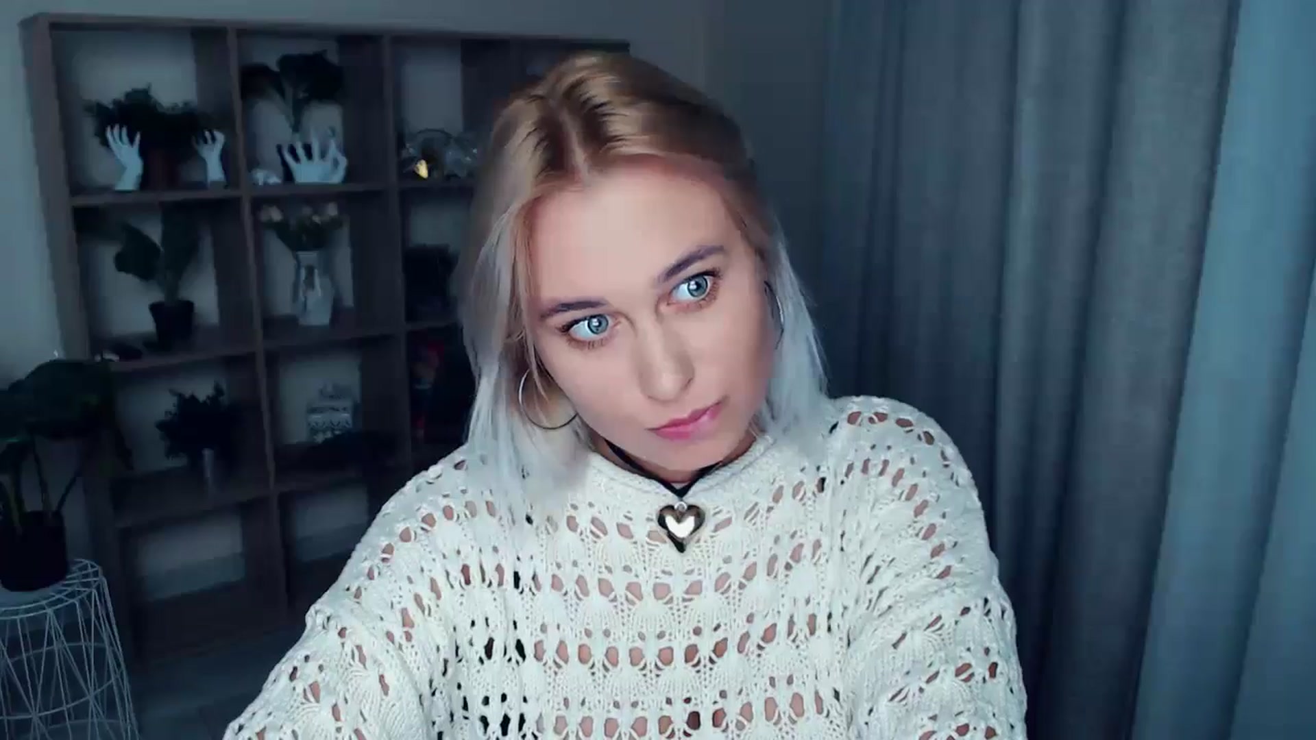 Gallery image thumbnail from Kukla_kolduna's myfreecams stream on, 10/04/2024, 18:16 image 5 of 20