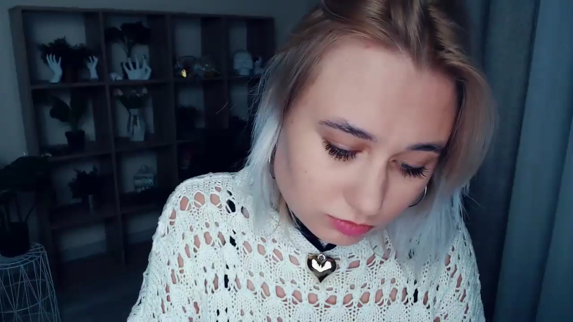 Gallery image thumbnail from Kukla_kolduna's myfreecams stream on, 10/04/2024, 18:16 image 9 of 20