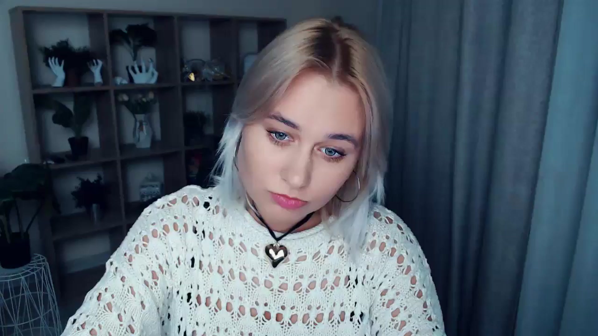 Gallery image thumbnail from Kukla_kolduna's myfreecams stream on, 10/04/2024, 18:16 image 7 of 20