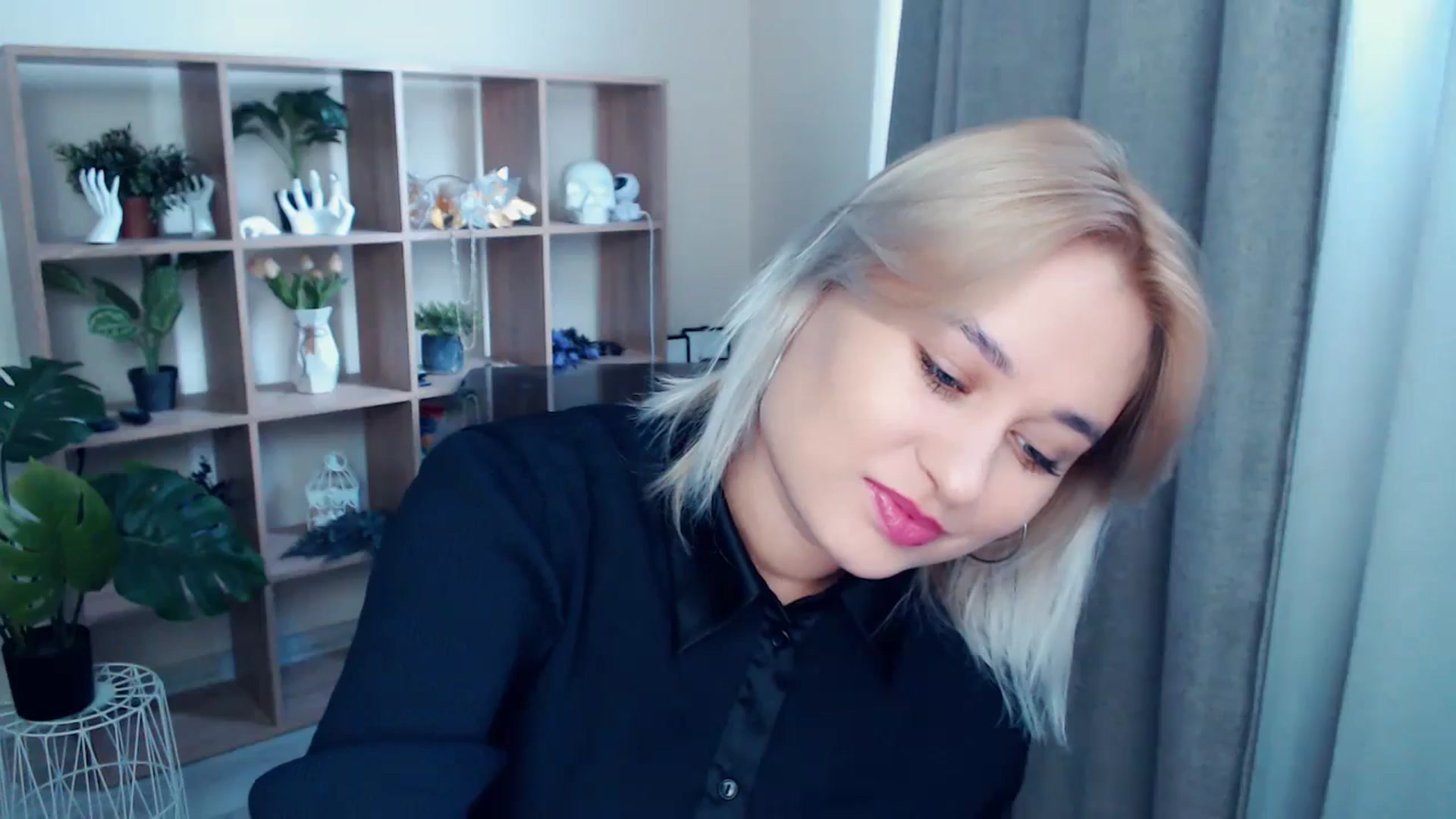 Gallery image thumbnail from Kukla_kolduna's myfreecams stream on, 10/05/2024, 13:33 image 8 of 20