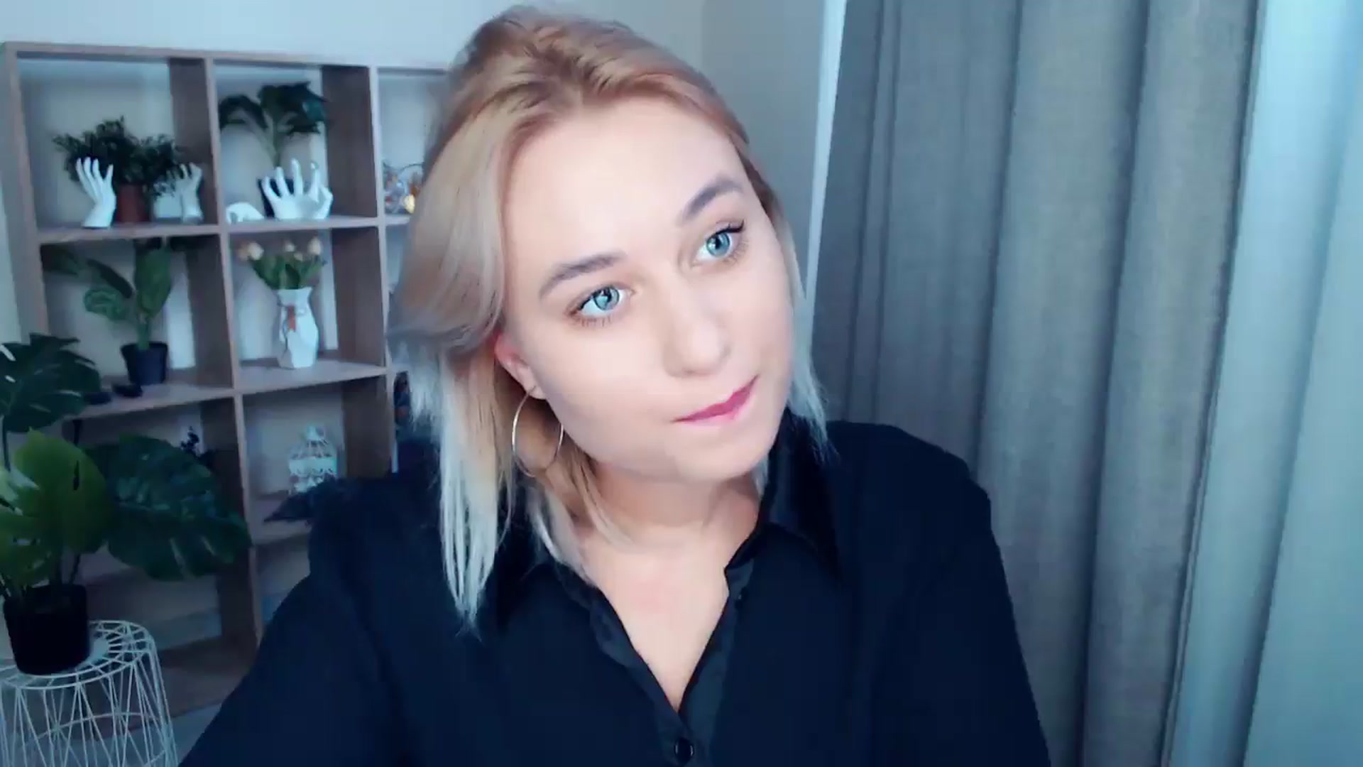 Gallery image thumbnail from Kukla_kolduna's myfreecams stream on, 10/05/2024, 13:33 image 20 of 20