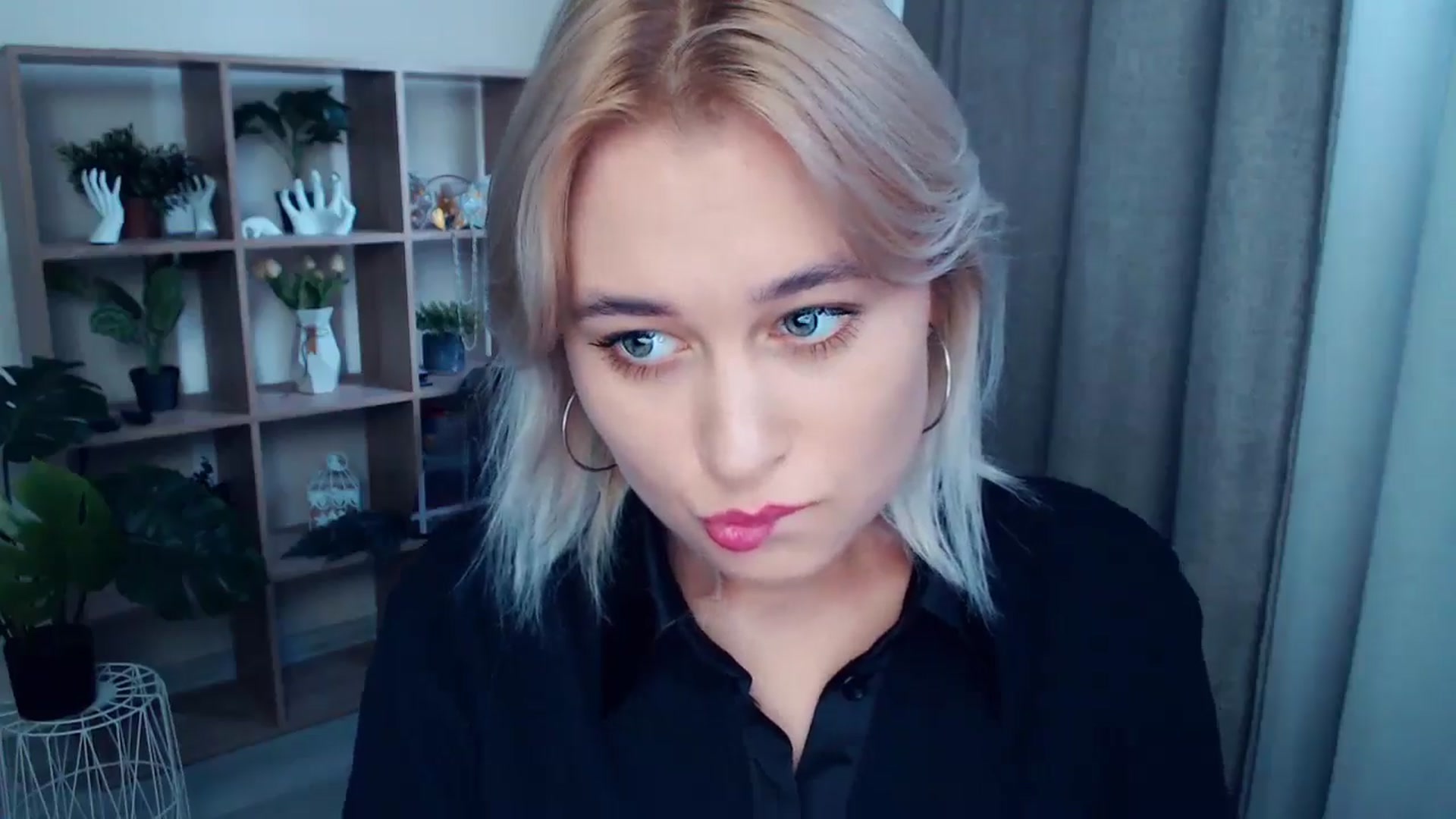 Gallery image thumbnail from Kukla_kolduna's myfreecams stream on, 10/05/2024, 13:33 image 15 of 20