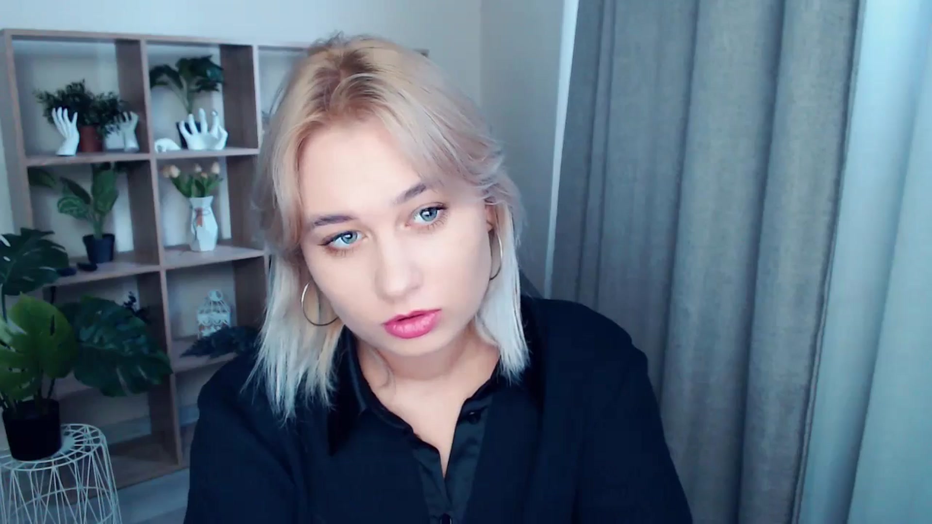 Gallery image thumbnail from Kukla_kolduna's myfreecams stream on, 10/05/2024, 13:33 image 14 of 20
