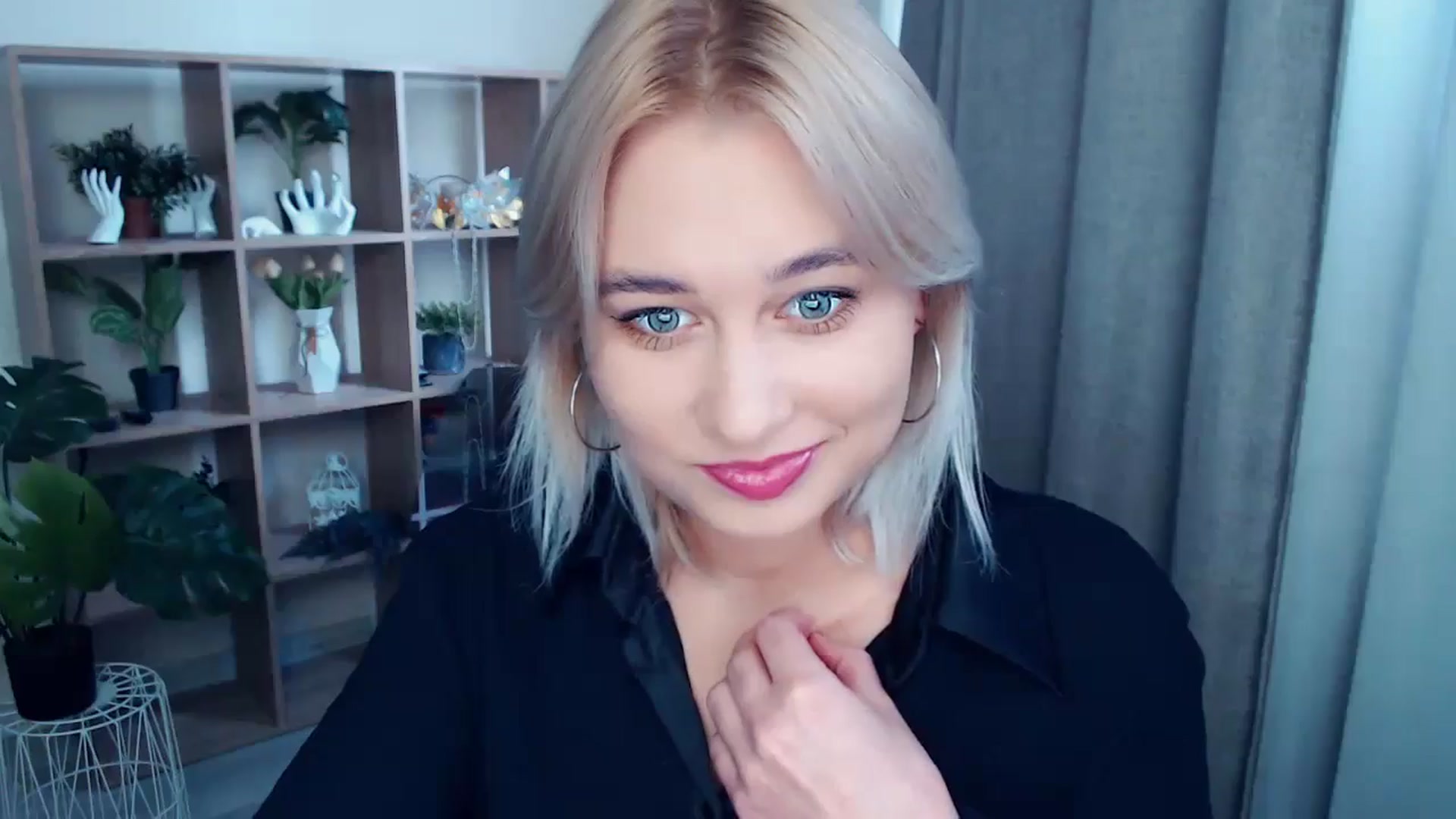 Gallery image thumbnail from Kukla_kolduna's myfreecams stream on, 10/05/2024, 13:33 image 18 of 20