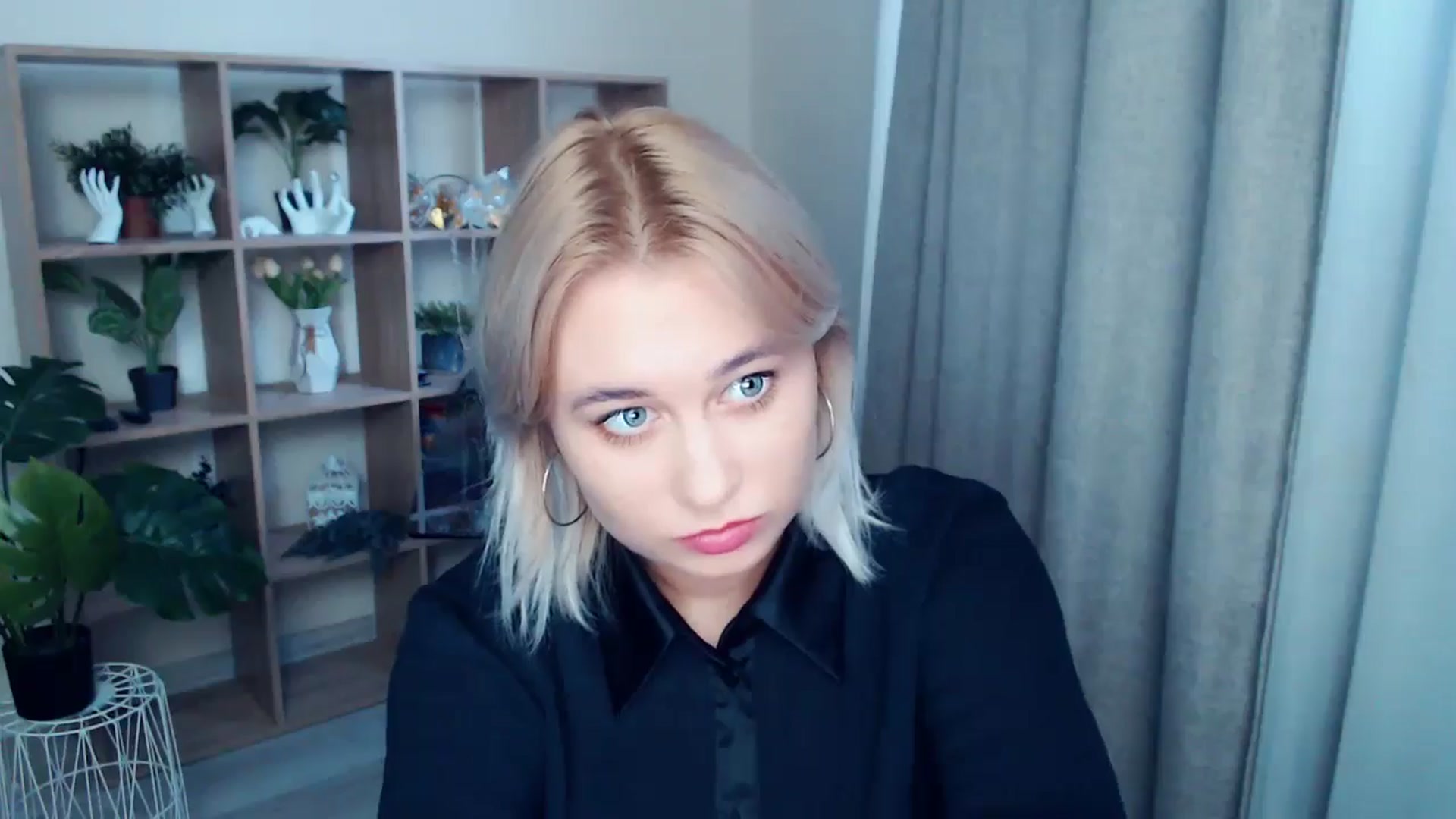 Gallery image thumbnail from Kukla_kolduna's myfreecams stream on, 10/05/2024, 14:32 image 6 of 20