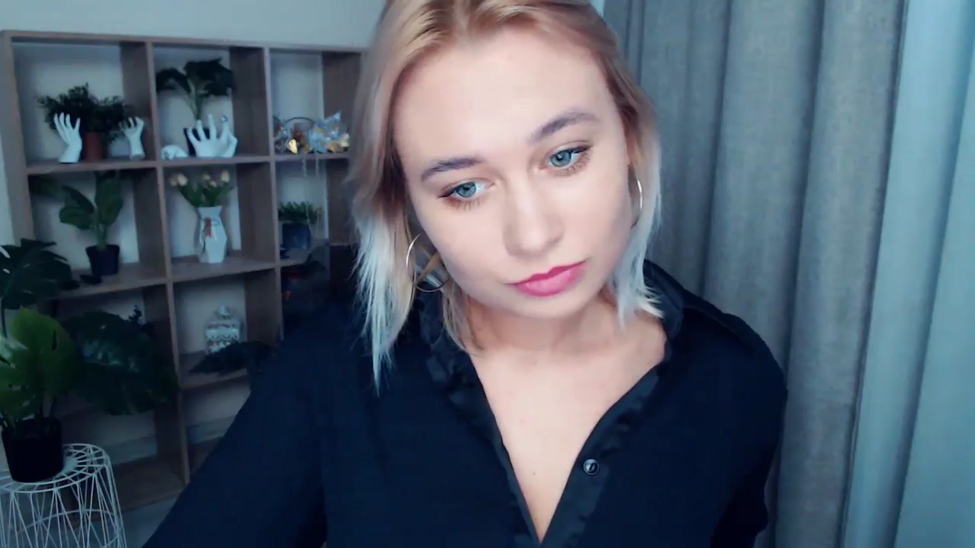 Gallery image thumbnail from Kukla_kolduna's myfreecams stream on, 10/05/2024, 14:32 image 11 of 20