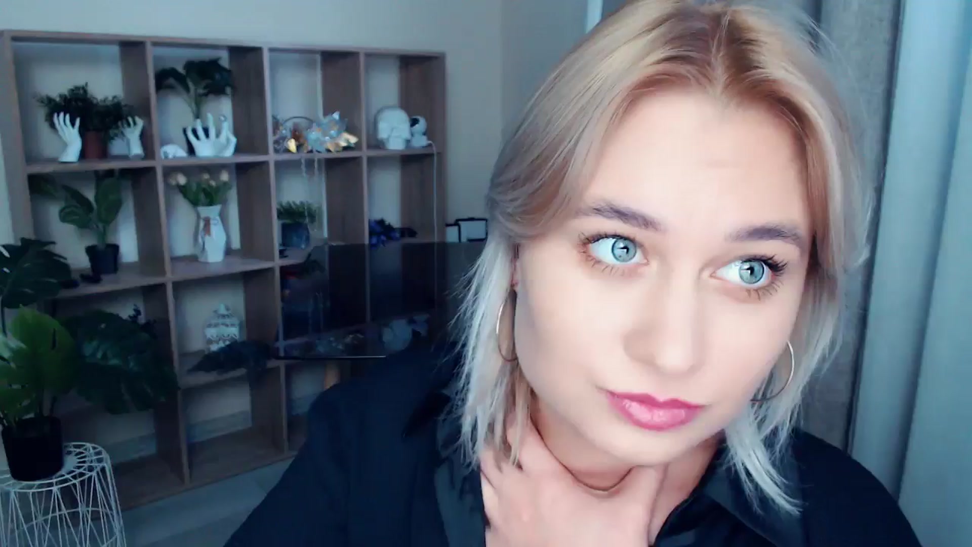 Gallery image thumbnail from Kukla_kolduna's myfreecams stream on, 10/05/2024, 14:32 image 15 of 20