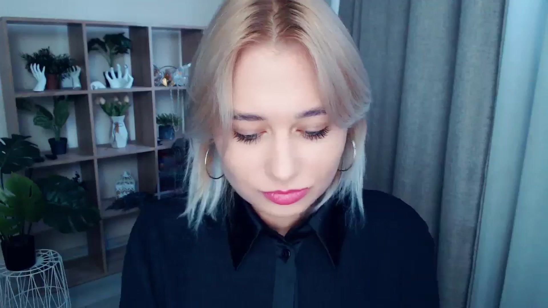 Gallery image thumbnail from Kukla_kolduna's myfreecams stream on, 10/05/2024, 14:32 image 2 of 20