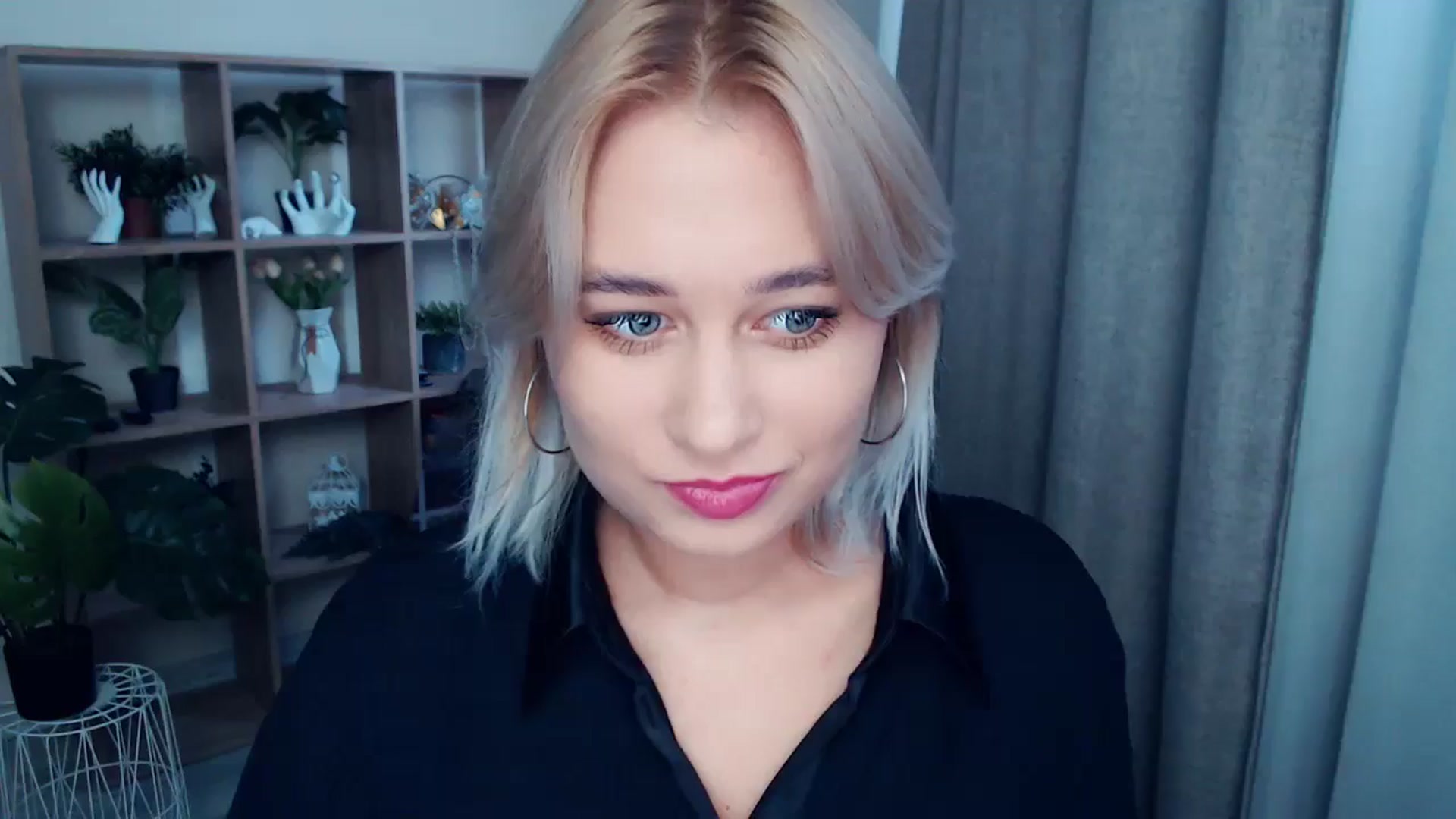 Gallery image thumbnail from Kukla_kolduna's myfreecams stream on, 10/05/2024, 14:32 image 1 of 20