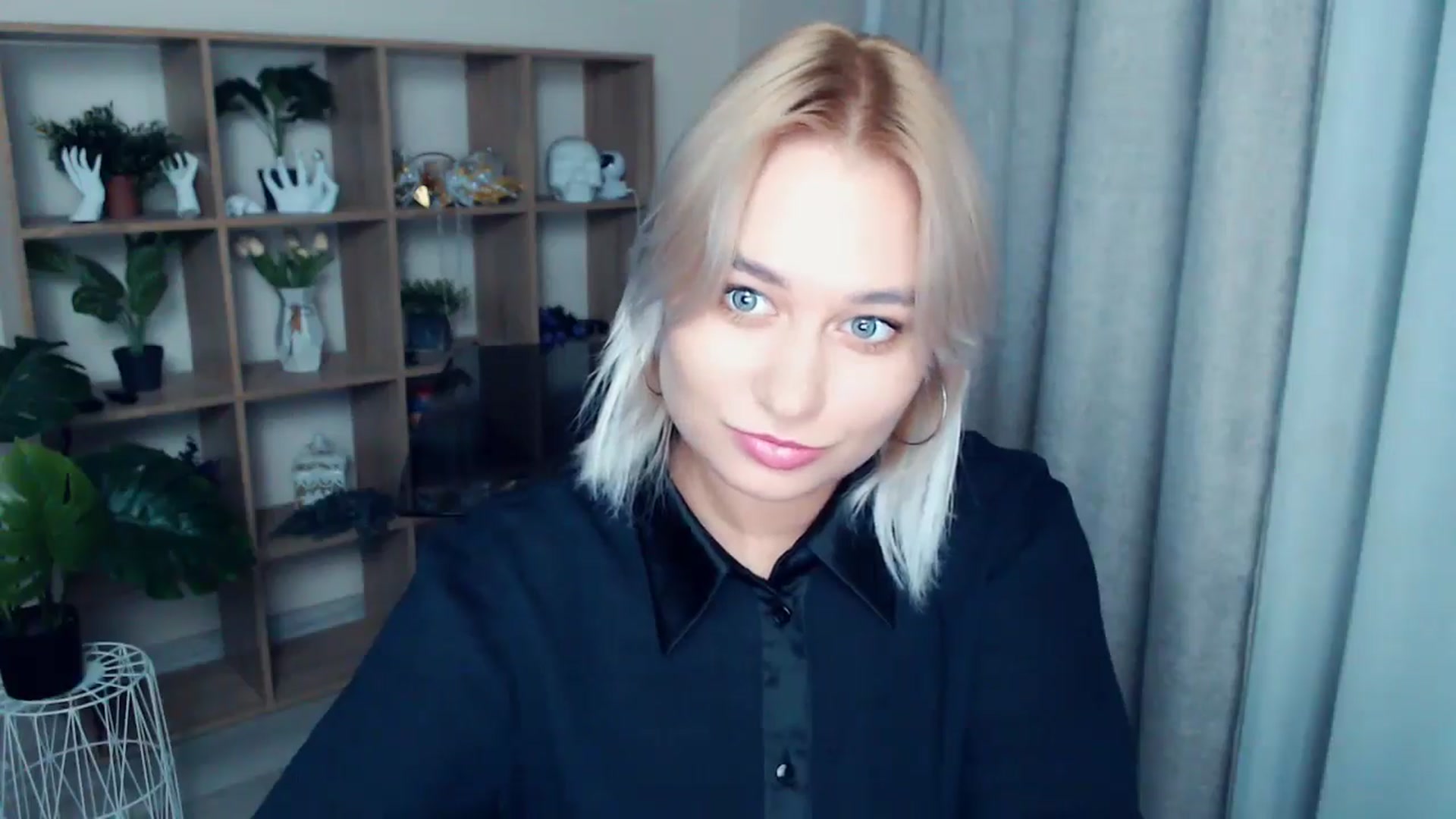 Gallery image thumbnail from Kukla_kolduna's myfreecams stream on, 10/05/2024, 17:13 image 8 of 20