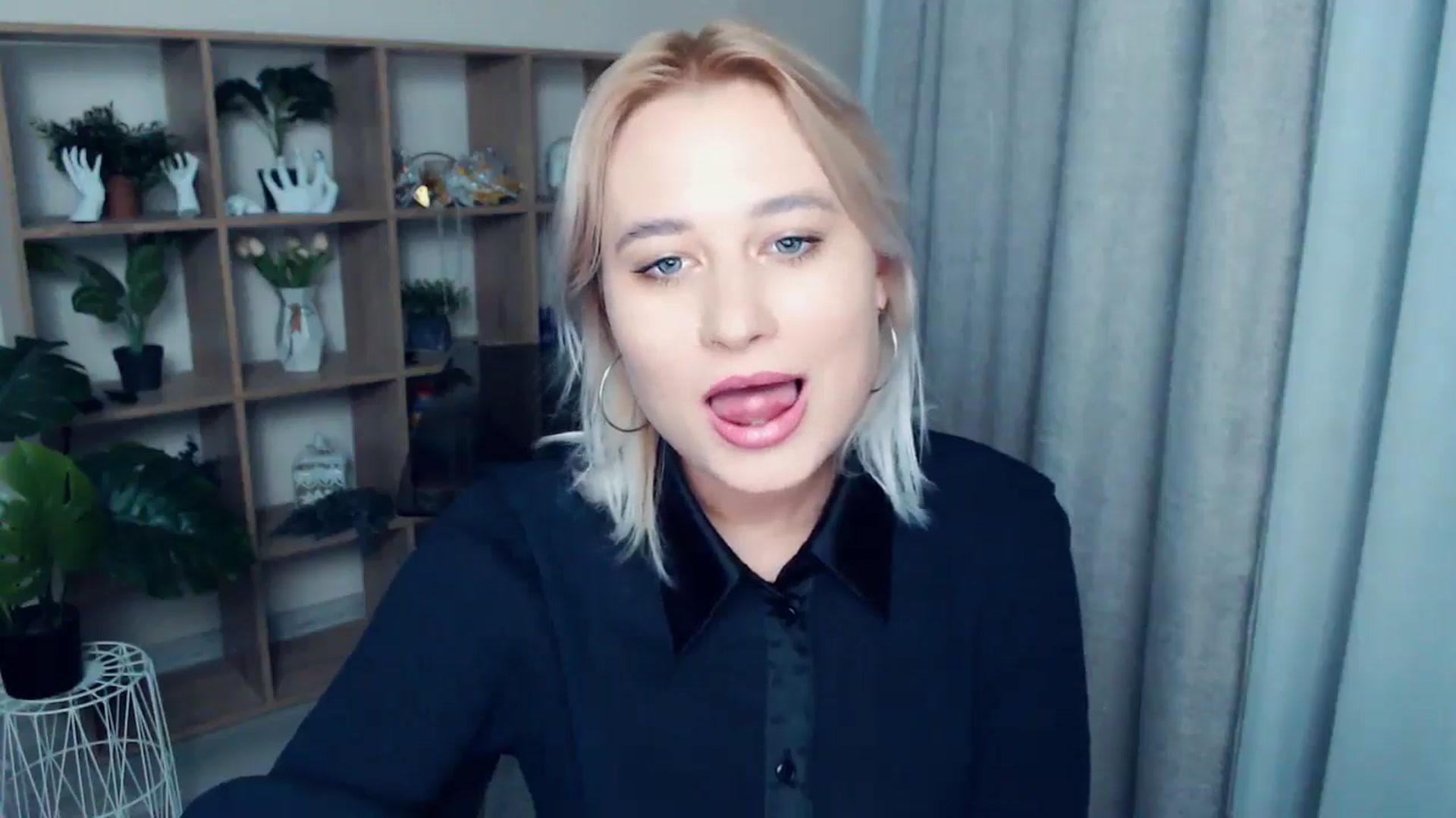 Gallery image thumbnail from Kukla_kolduna's myfreecams stream on, 10/05/2024, 17:13 image 2 of 20