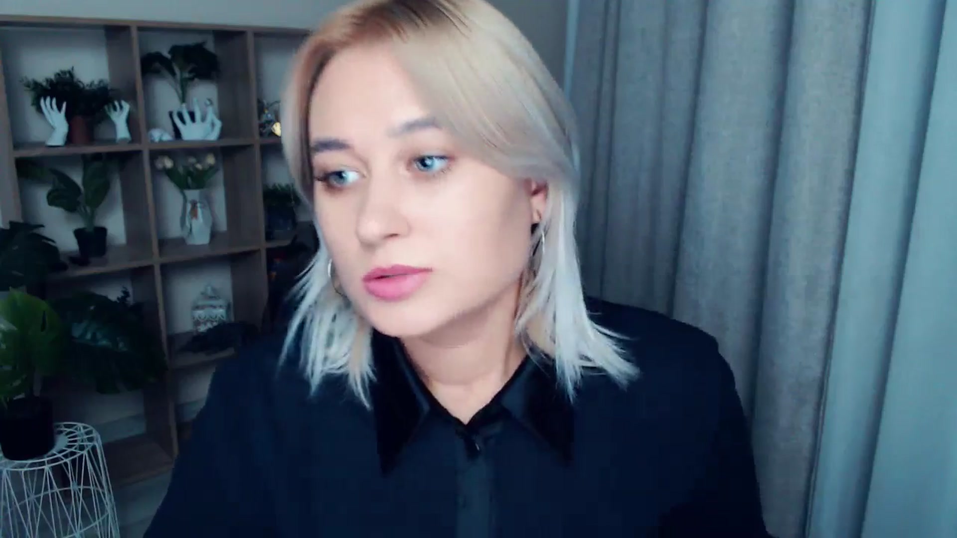 Gallery image thumbnail from Kukla_kolduna's myfreecams stream on, 10/05/2024, 17:13 image 17 of 20