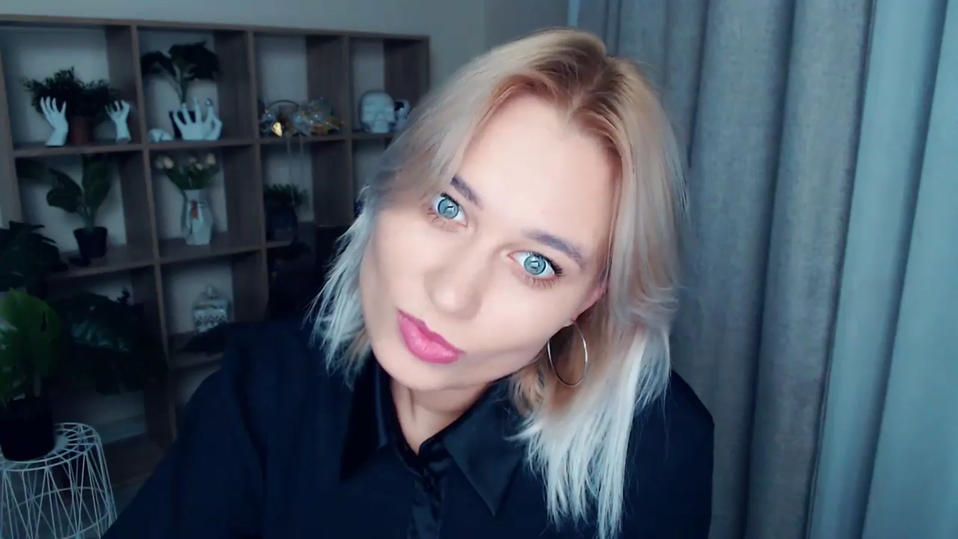 Gallery image thumbnail from Kukla_kolduna's myfreecams stream on, 10/05/2024, 17:13 image 20 of 20