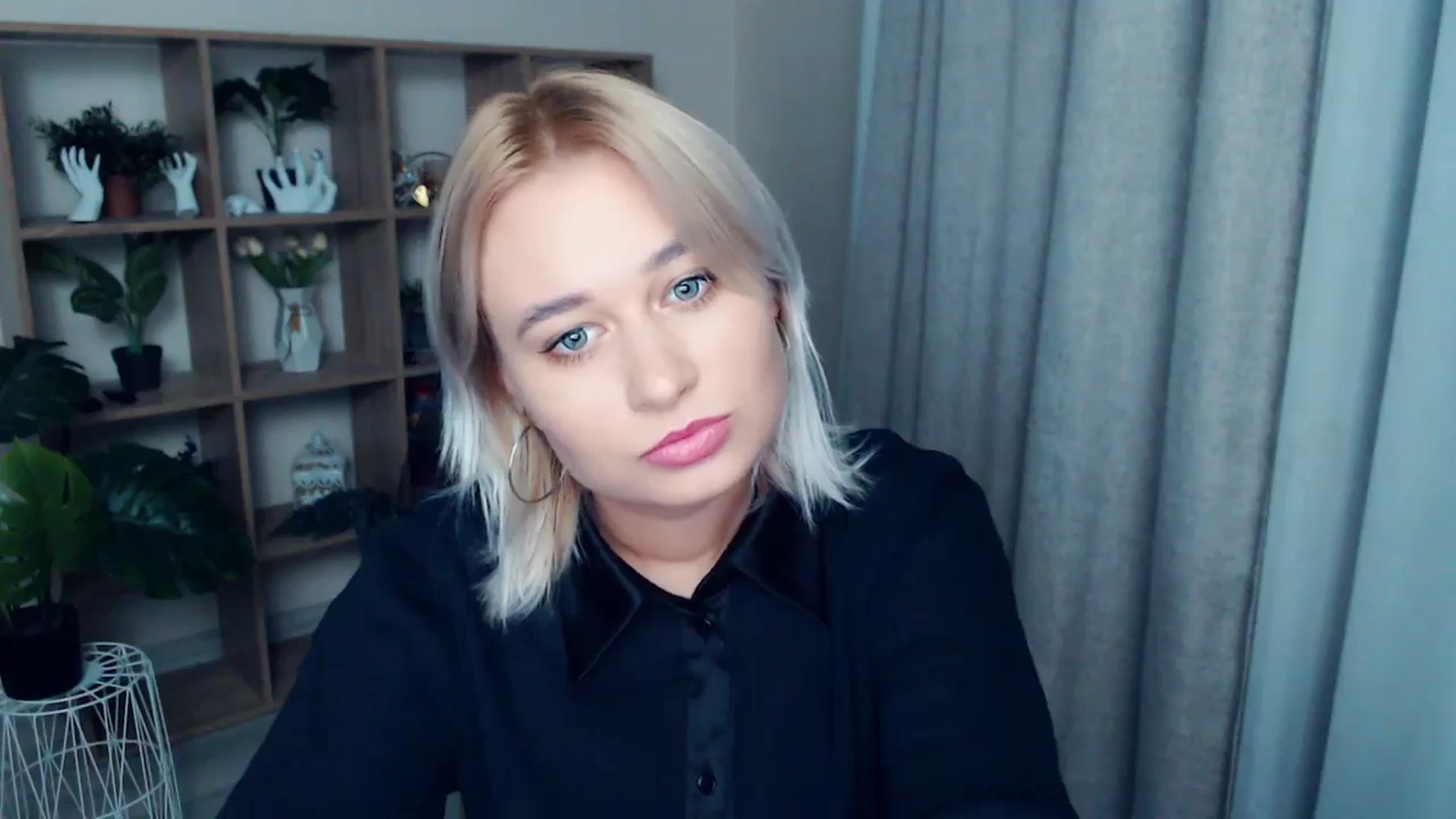 Gallery image thumbnail from Kukla_kolduna's myfreecams stream on, 10/05/2024, 17:13 image 13 of 20