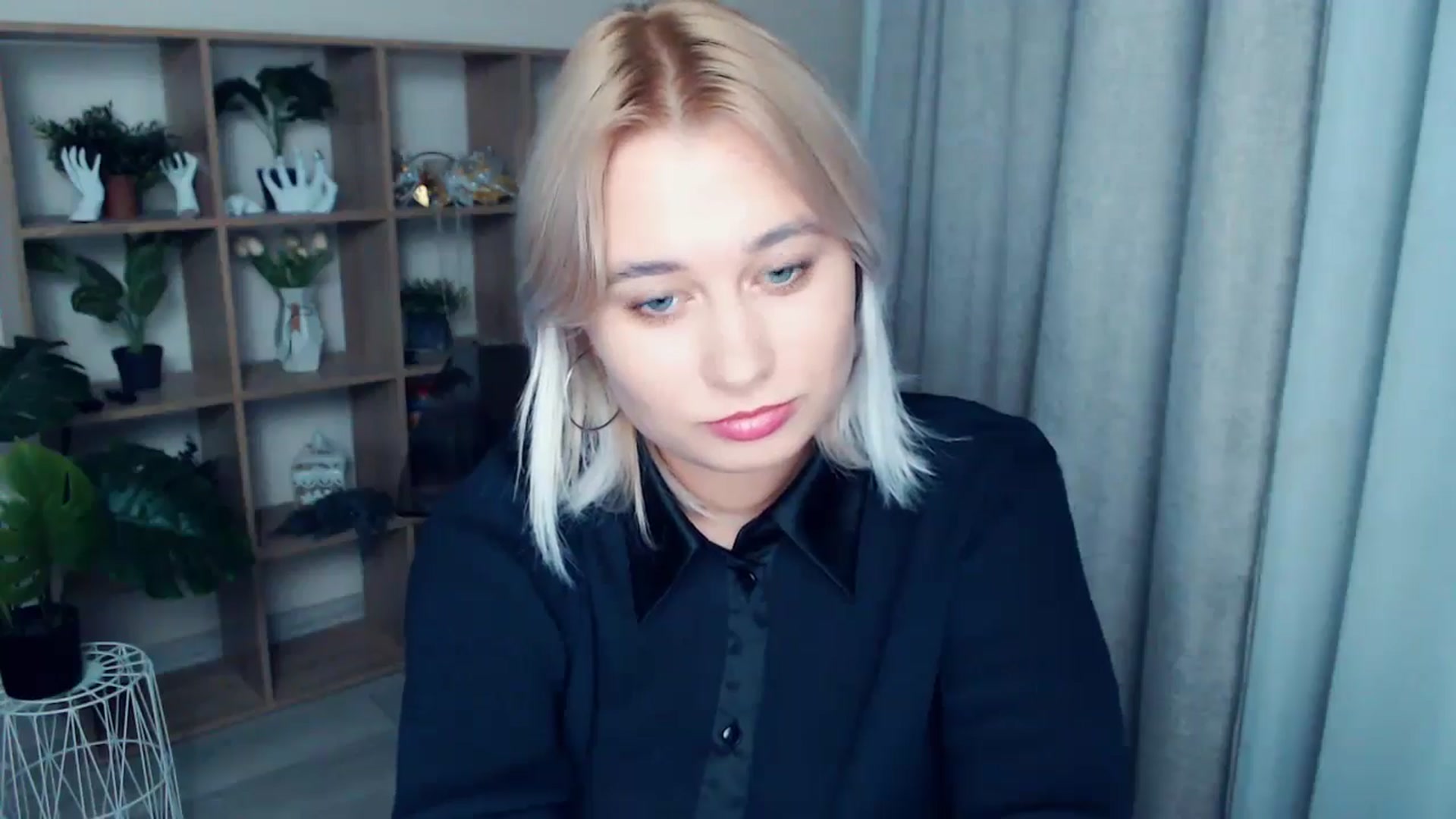 Gallery image thumbnail from Kukla_kolduna's myfreecams stream on, 10/05/2024, 17:59 image 18 of 20