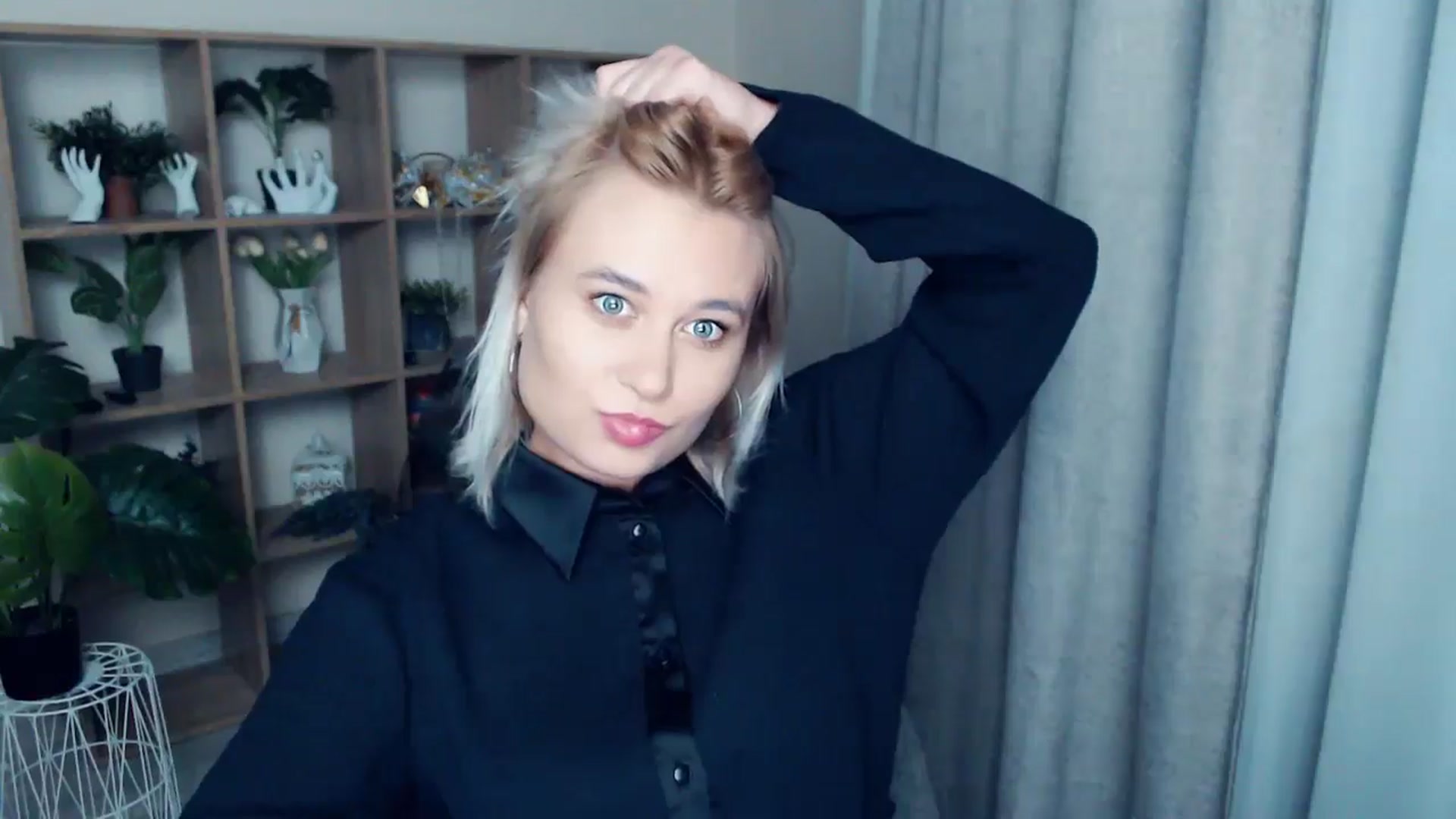 Gallery image thumbnail from Kukla_kolduna's myfreecams stream on, 10/05/2024, 17:59 image 6 of 20