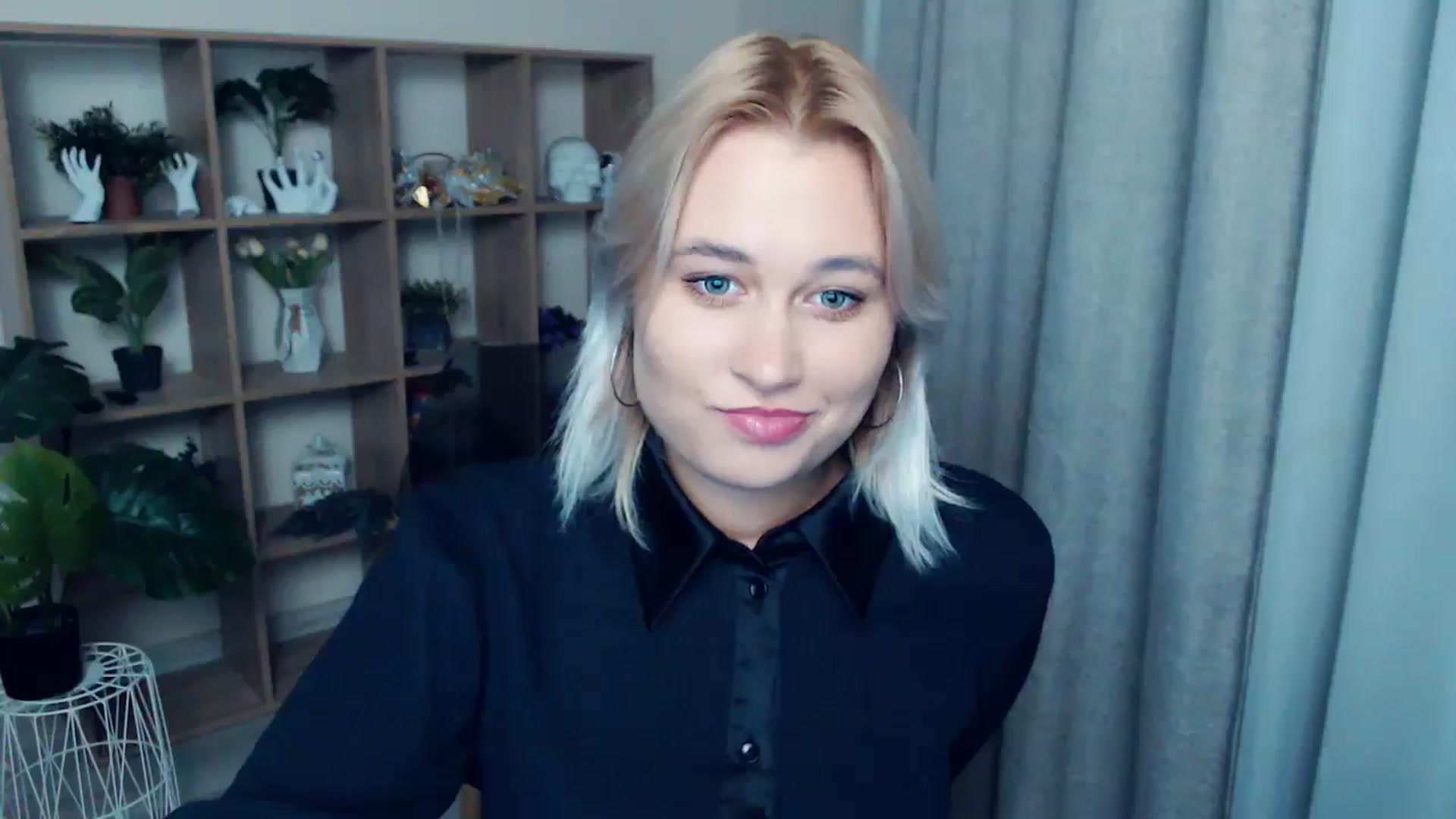 Gallery image thumbnail from Kukla_kolduna's myfreecams stream on, 10/05/2024, 17:59 image 3 of 20