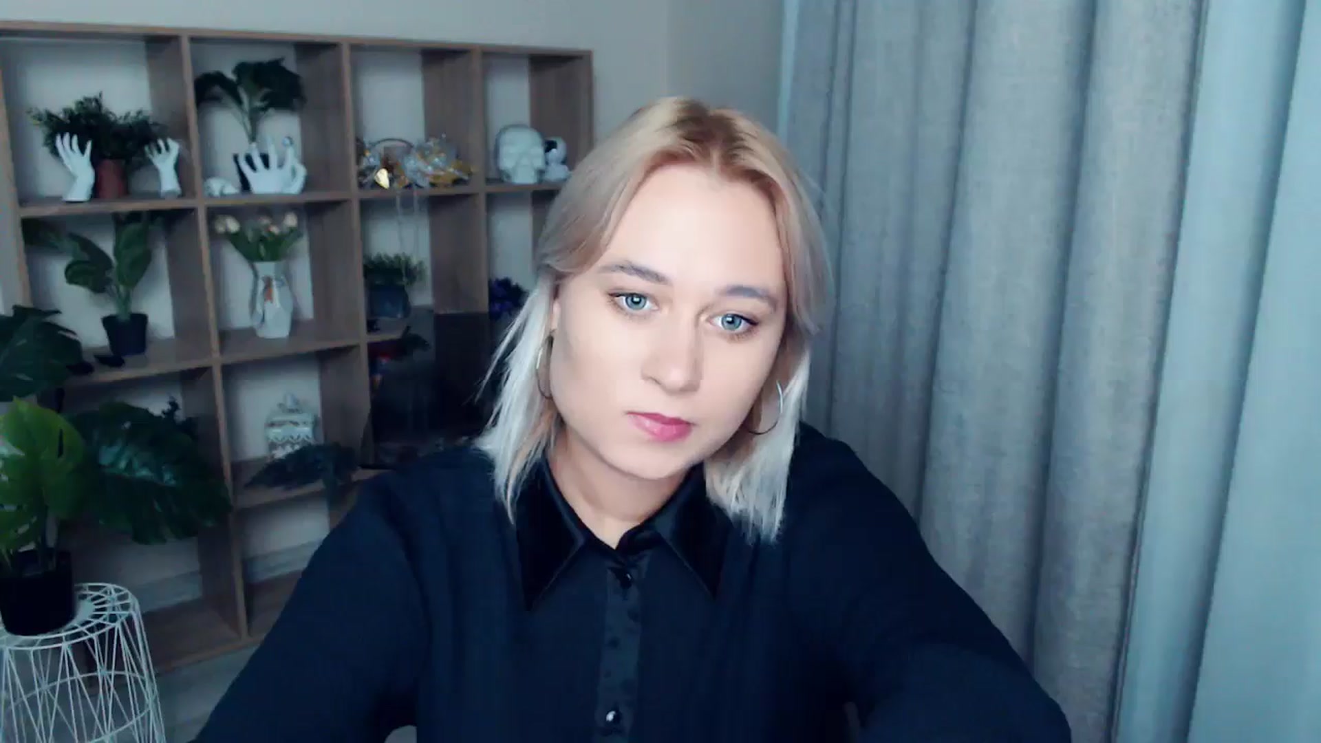 Gallery image thumbnail from Kukla_kolduna's myfreecams stream on, 10/05/2024, 17:59 image 7 of 20