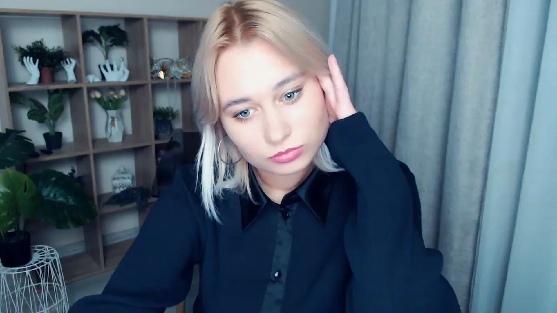 Gallery image thumbnail from Kukla_kolduna's myfreecams stream on, 10/05/2024, 17:59 image 15 of 20