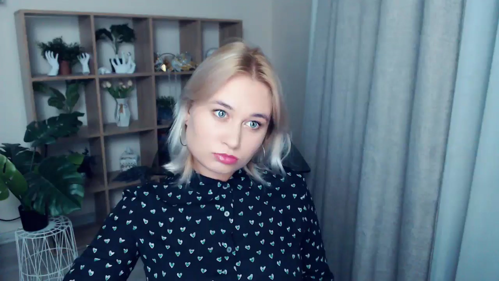 Gallery image thumbnail from Kukla_kolduna's myfreecams stream on, 10/06/2024, 18:36 image 4 of 20