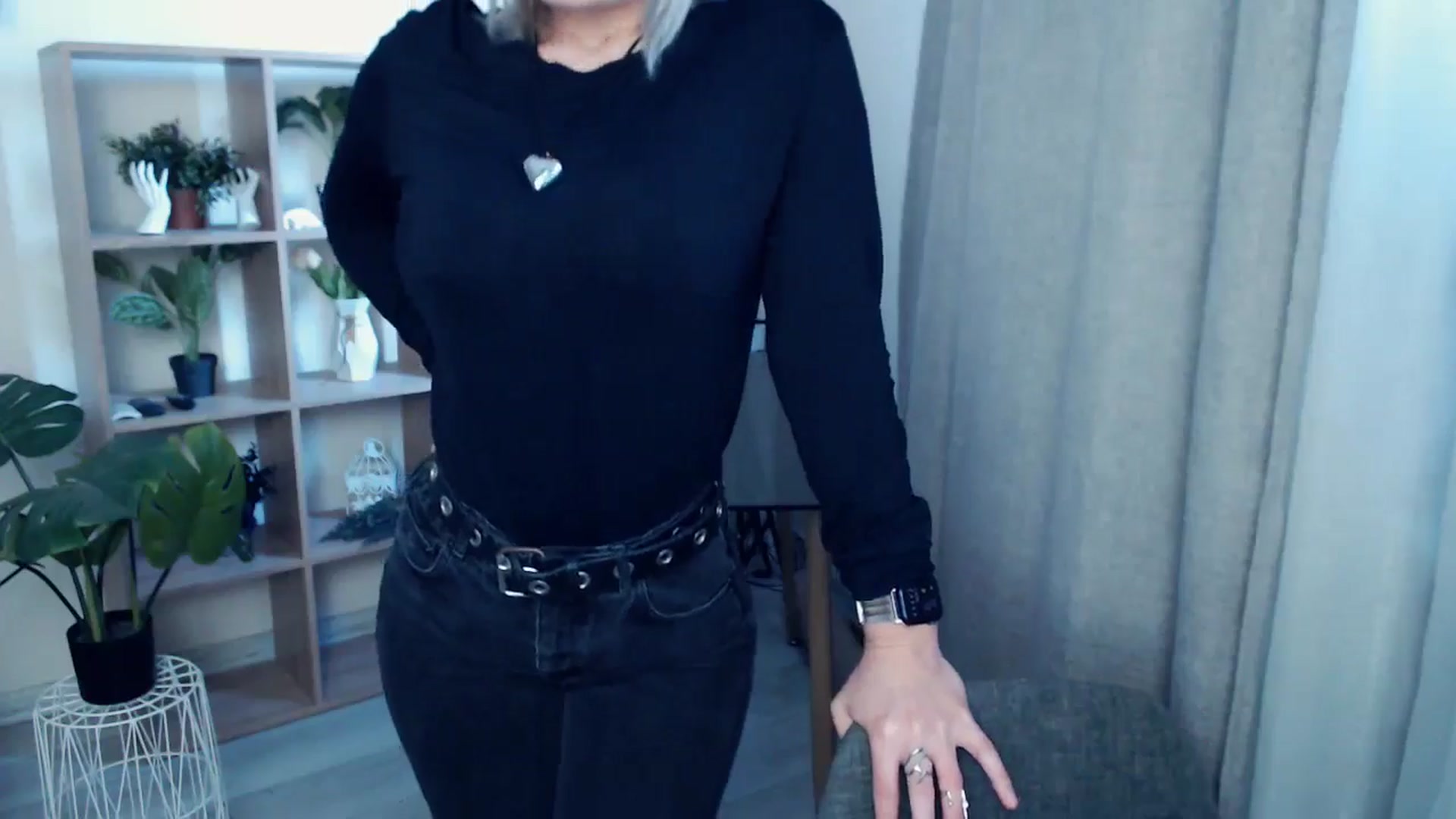 Gallery image thumbnail from Kukla_kolduna's myfreecams stream on, 10/16/2024, 14:59 image 8 of 20