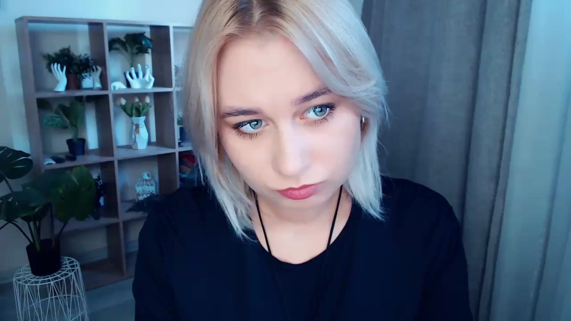 Gallery image thumbnail from Kukla_kolduna's myfreecams stream on, 10/16/2024, 14:59 image 7 of 20