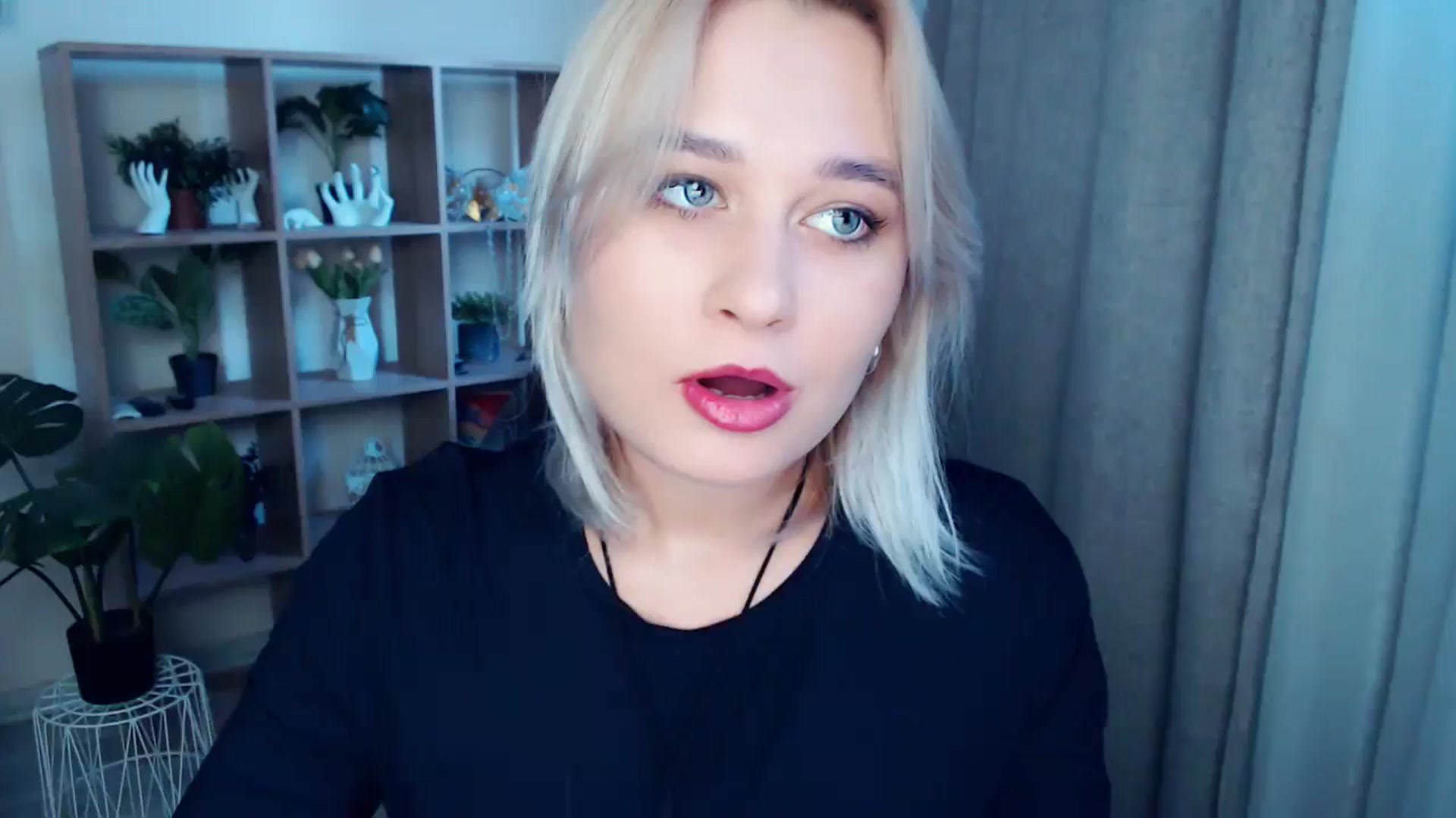 Gallery image thumbnail from Kukla_kolduna's myfreecams stream on, 10/16/2024, 14:59 image 13 of 20