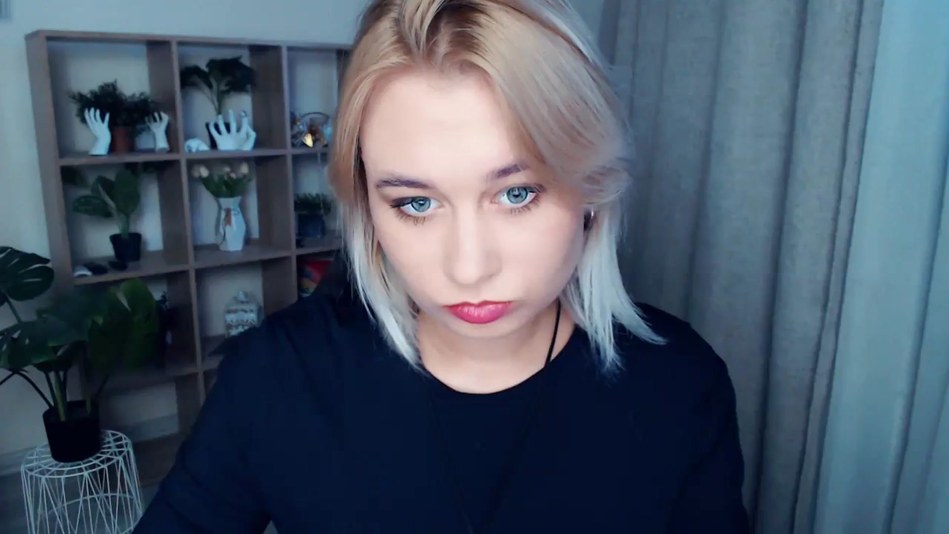 Gallery image thumbnail from Kukla_kolduna's myfreecams stream on, 10/16/2024, 14:59 image 20 of 20