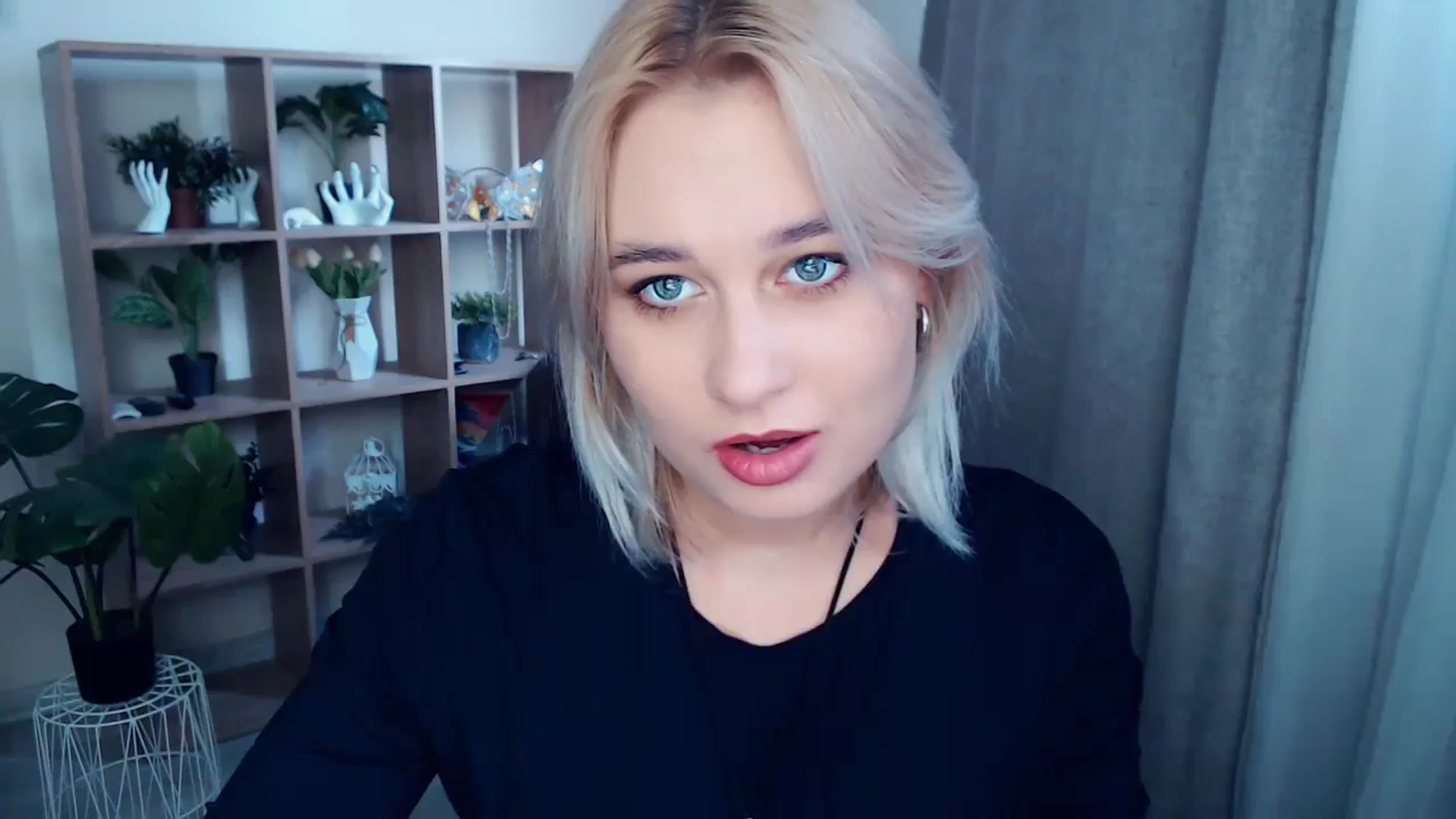 Gallery image thumbnail from Kukla_kolduna's myfreecams stream on, 10/16/2024, 14:59 image 2 of 20