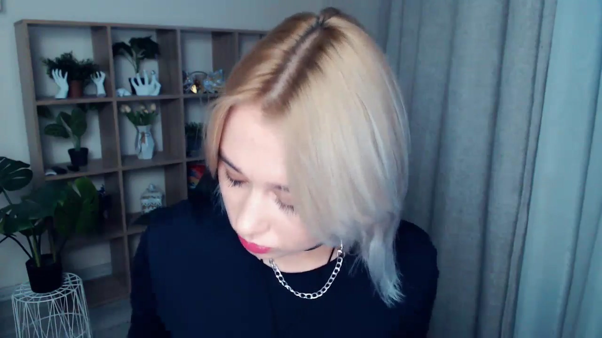 Gallery image thumbnail from Kukla_kolduna's myfreecams stream on, 10/16/2024, 16:47 image 2 of 20