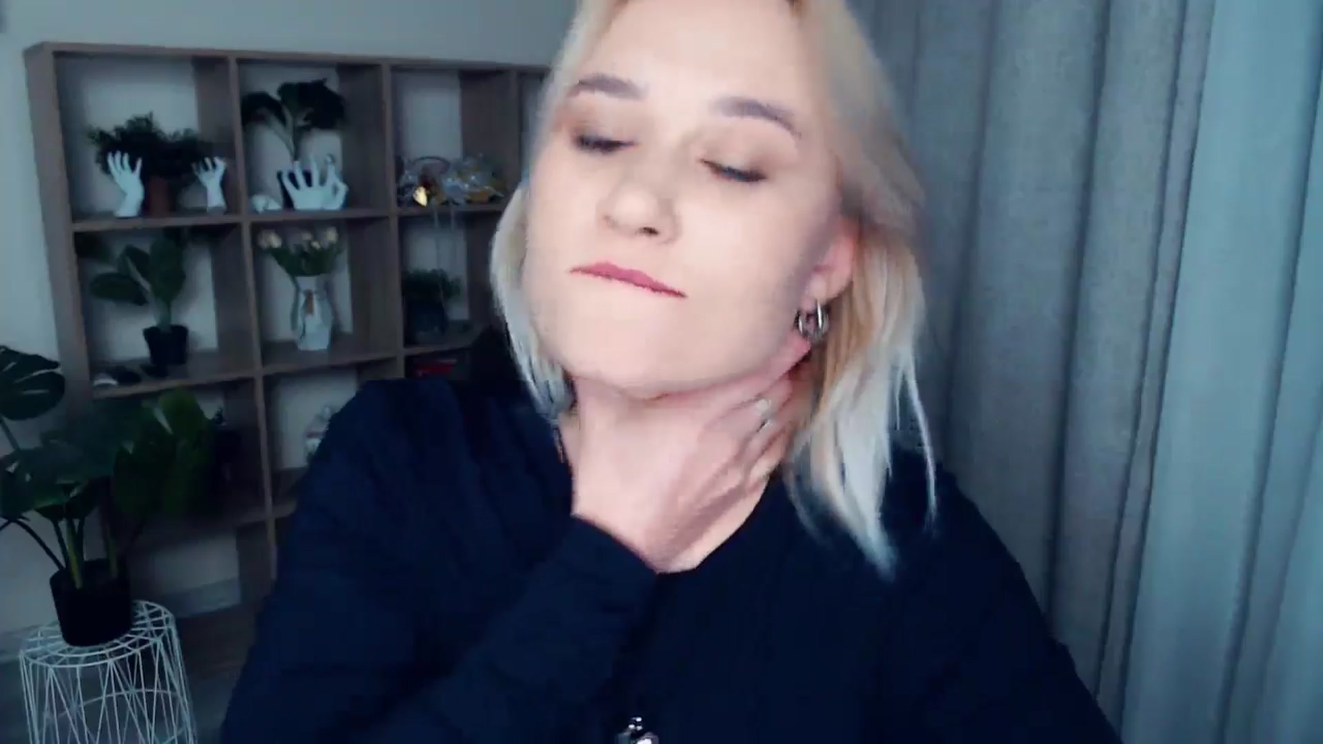 Gallery image thumbnail from Kukla_kolduna's myfreecams stream on, 10/16/2024, 16:47 image 5 of 20