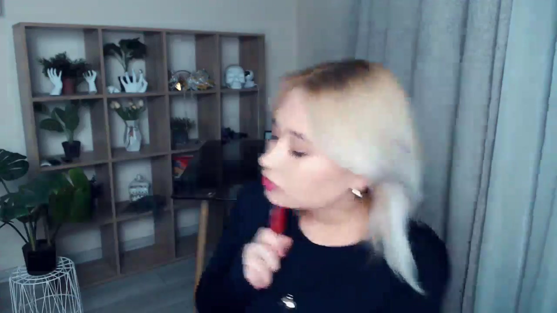 Gallery image thumbnail from Kukla_kolduna's myfreecams stream on, 10/16/2024, 16:47 image 17 of 20