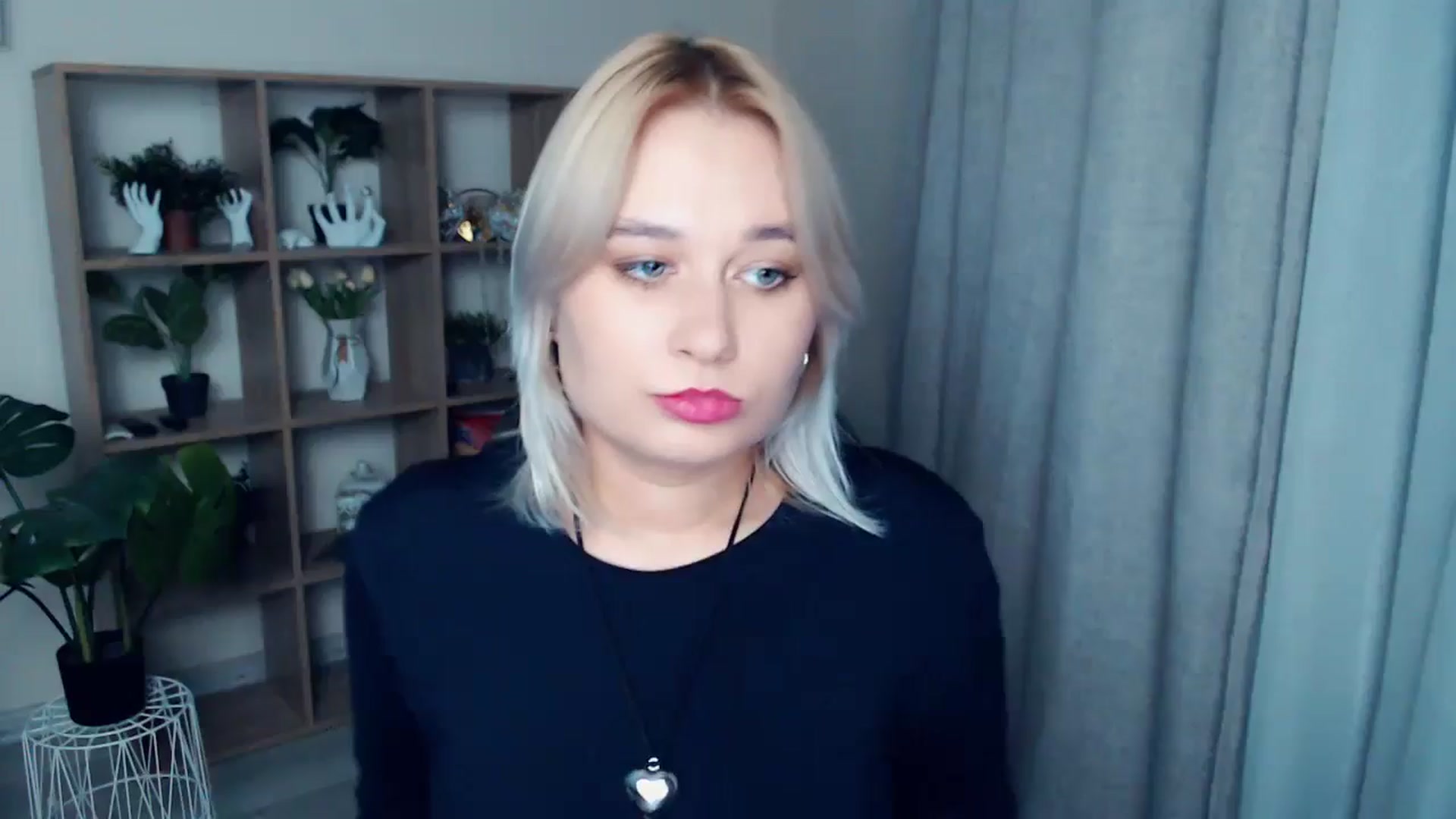 Gallery image thumbnail from Kukla_kolduna's myfreecams stream on, 10/16/2024, 17:27 image 13 of 20