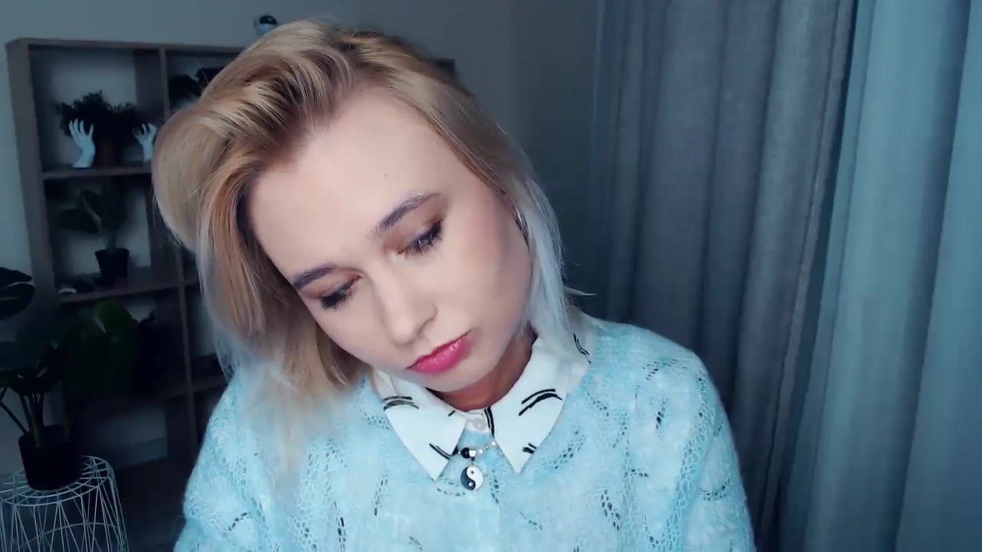 Gallery image thumbnail from Kukla_kolduna's myfreecams stream on, 10/17/2024, 16:38 image 5 of 20