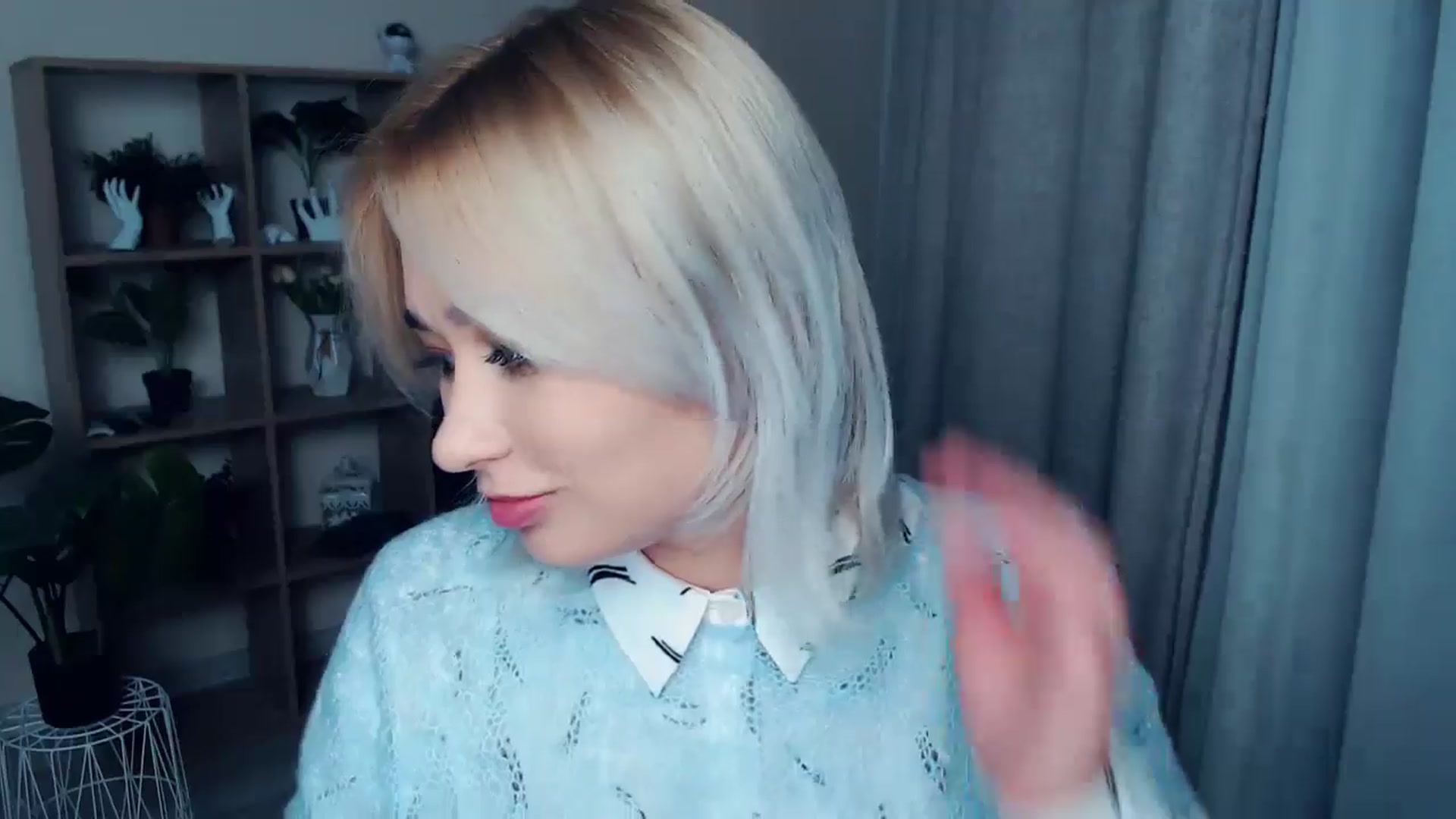 Gallery image thumbnail from Kukla_kolduna's myfreecams stream on, 10/17/2024, 16:38 image 11 of 20