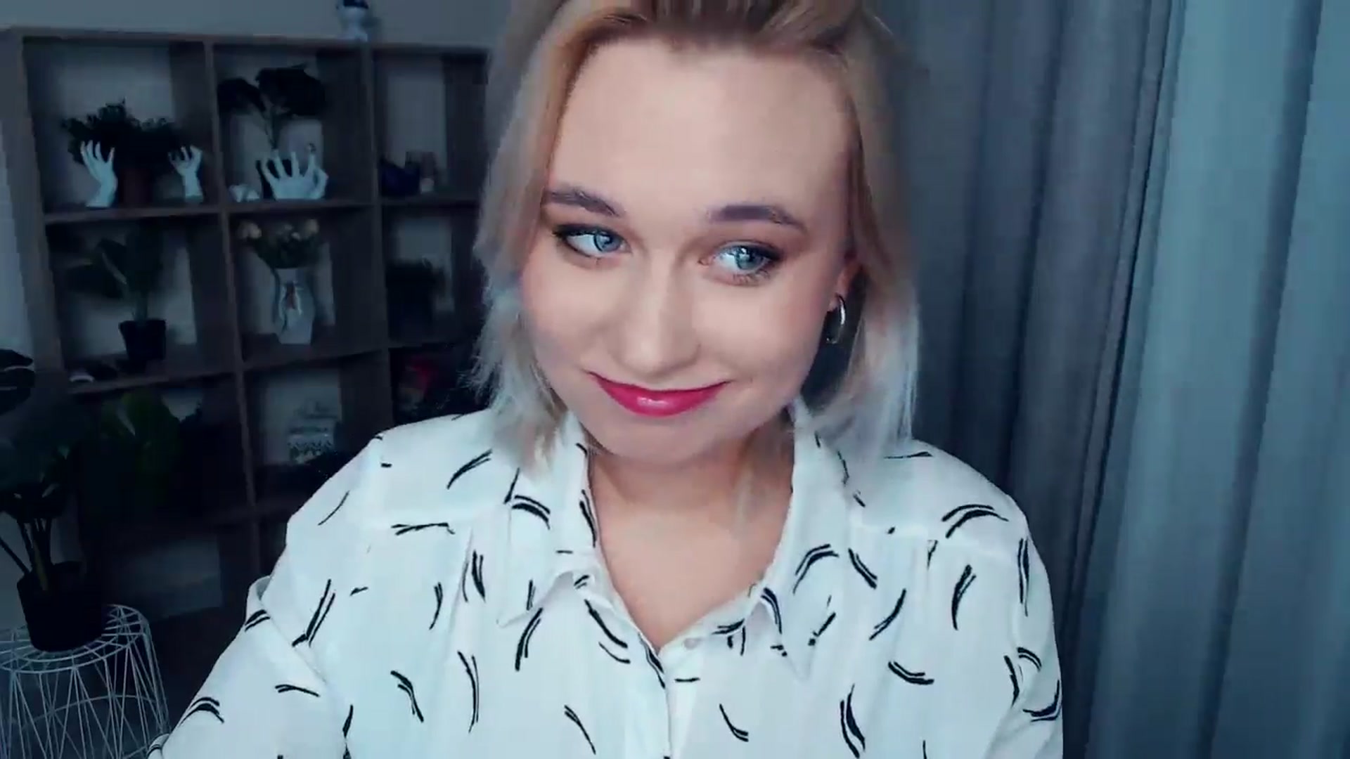 Gallery image thumbnail from Kukla_kolduna's myfreecams stream on, 10/17/2024, 17:25 image 20 of 20