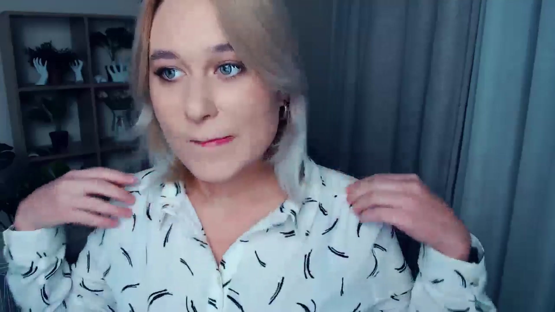 Gallery image thumbnail from Kukla_kolduna's myfreecams stream on, 10/17/2024, 17:25 image 16 of 20
