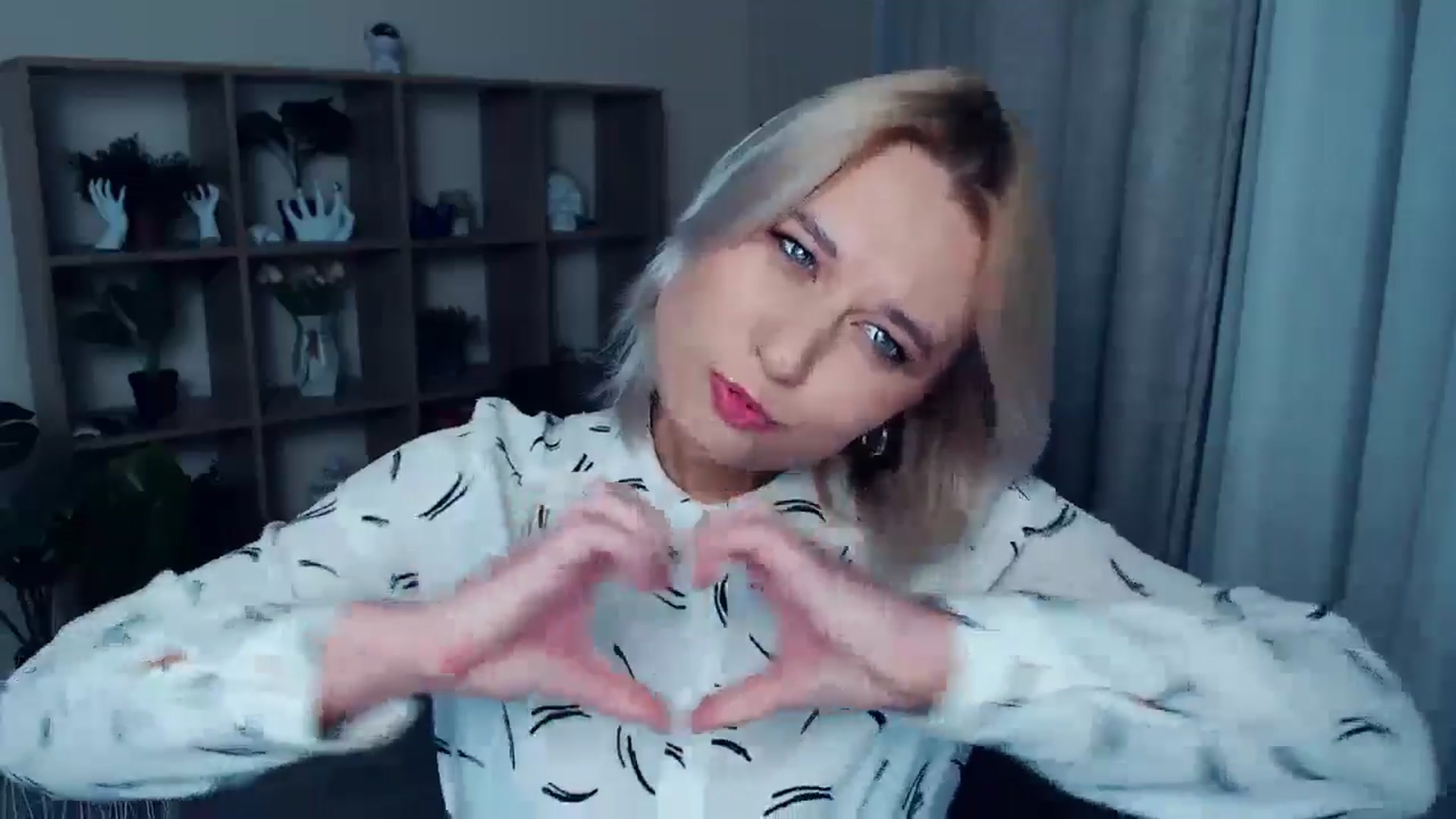 Gallery image thumbnail from Kukla_kolduna's myfreecams stream on, 10/17/2024, 17:25 image 8 of 20