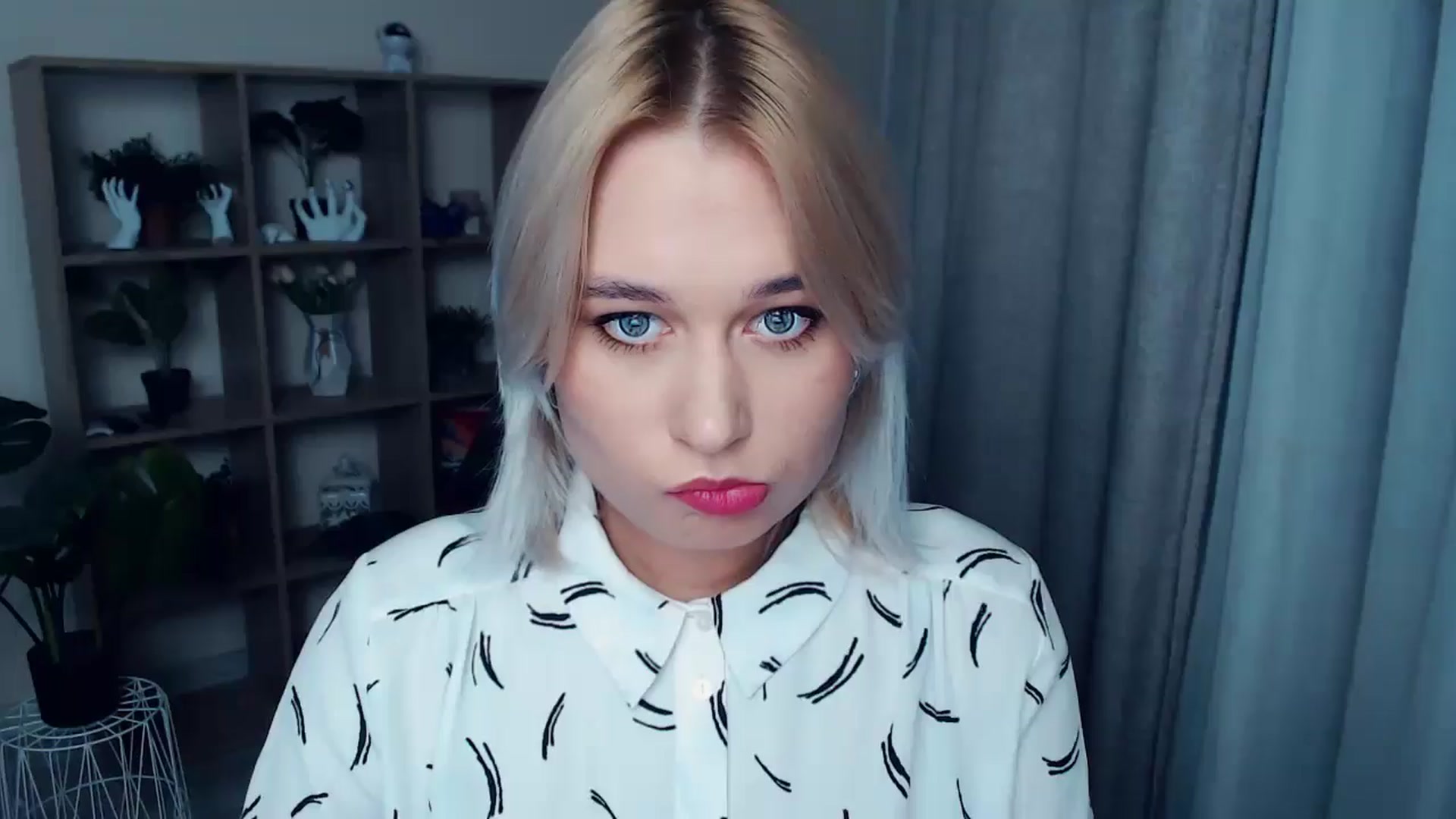 Gallery image thumbnail from Kukla_kolduna's myfreecams stream on, 10/17/2024, 17:25 image 1 of 20
