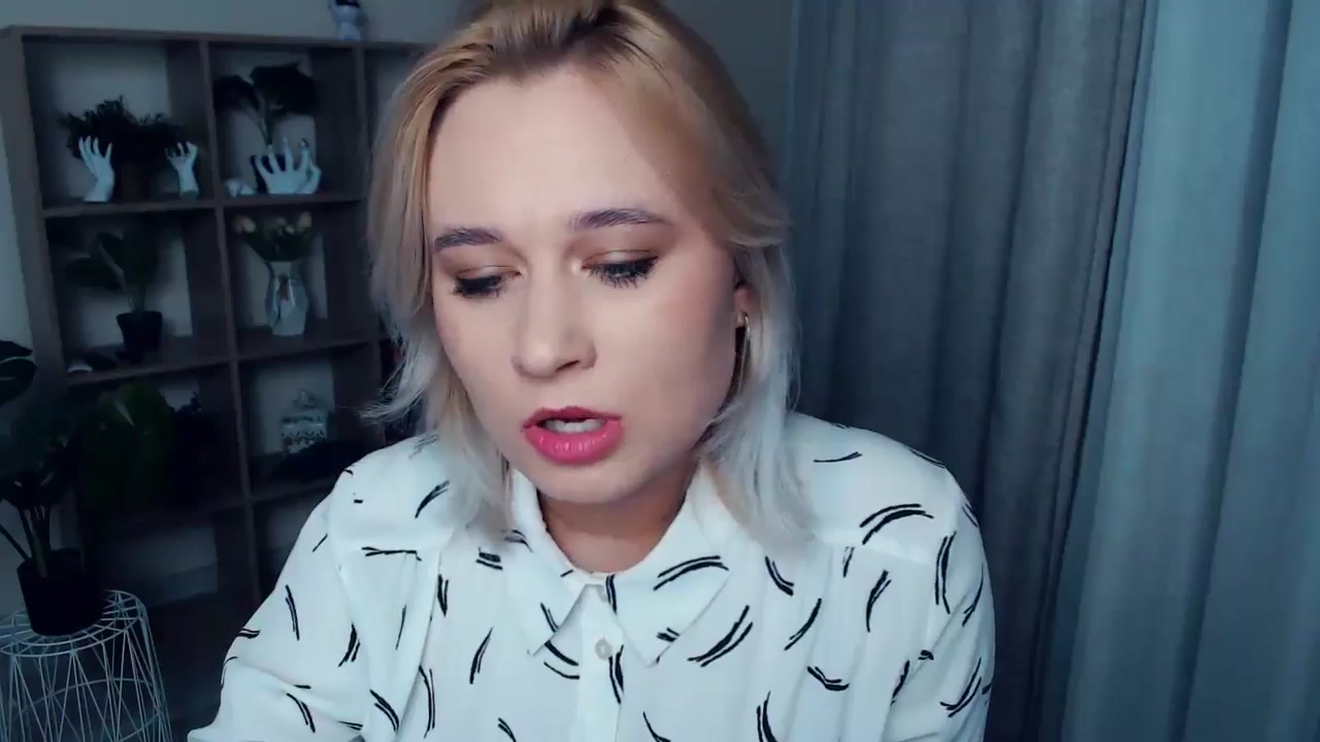 Gallery image thumbnail from Kukla_kolduna's myfreecams stream on, 10/17/2024, 17:25 image 13 of 20