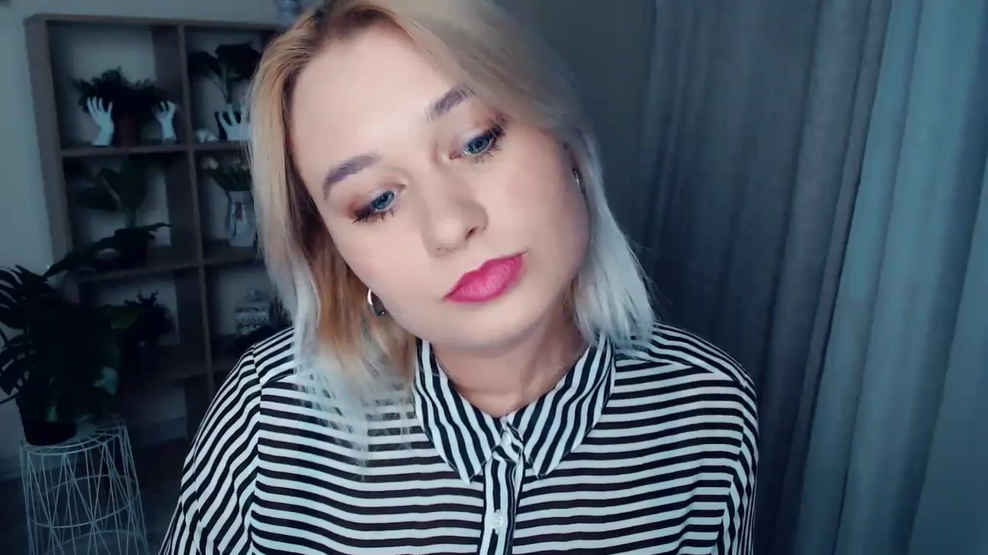 Gallery image thumbnail from Kukla_kolduna's myfreecams stream on, 10/18/2024, 17:11 image 20 of 20