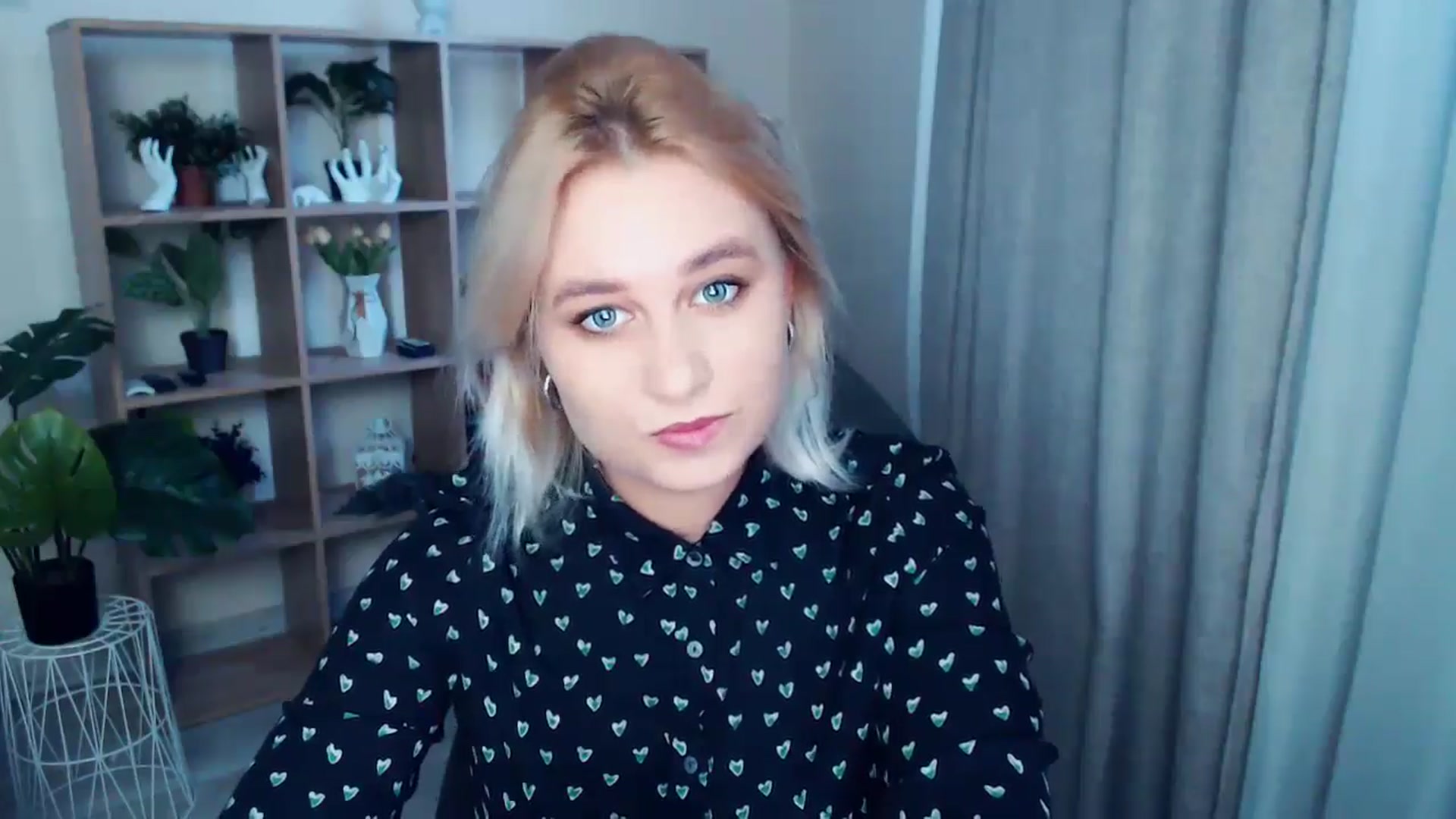 Gallery image thumbnail from Kukla_kolduna's myfreecams stream on, 10/19/2024, 15:07 image 5 of 20