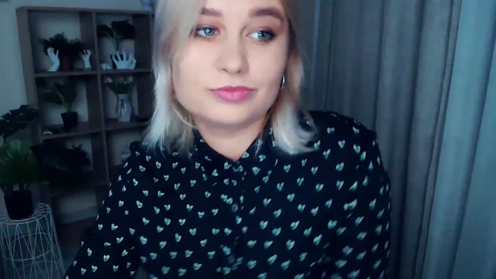 Gallery image thumbnail from Kukla_kolduna's myfreecams stream on, 10/19/2024, 15:07 image 20 of 20