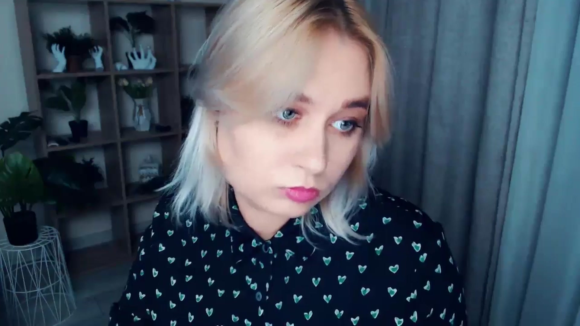 Gallery image thumbnail from Kukla_kolduna's myfreecams stream on, 10/19/2024, 17:07 image 3 of 20