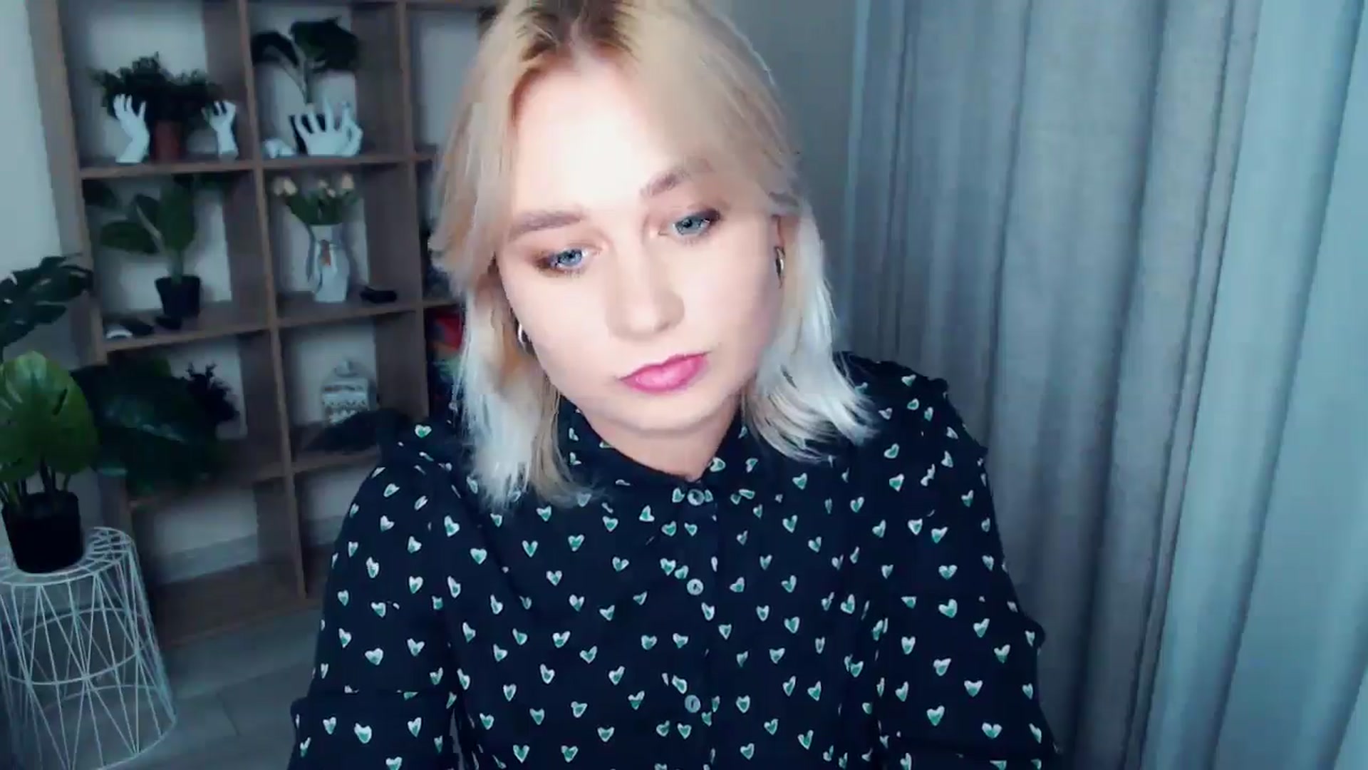 Gallery image thumbnail from Kukla_kolduna's myfreecams stream on, 10/19/2024, 17:07 image 19 of 20
