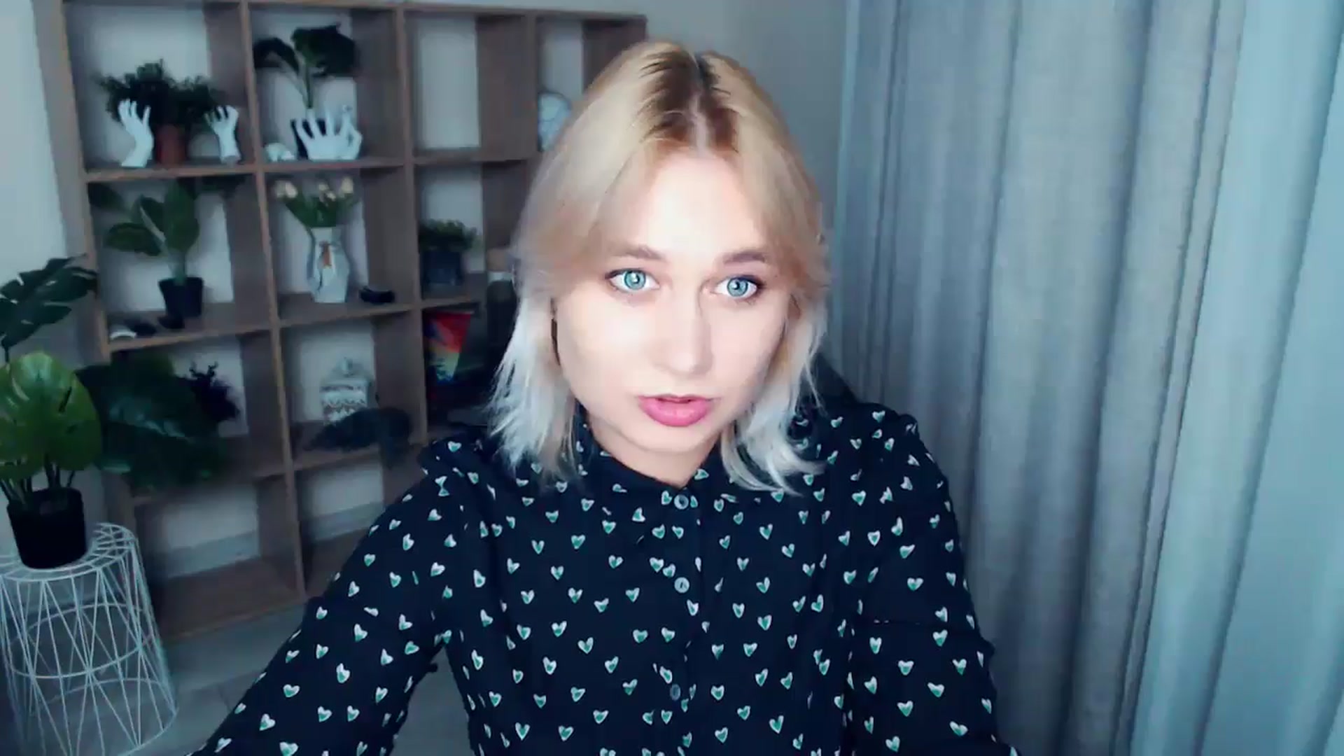Gallery image thumbnail from Kukla_kolduna's myfreecams stream on, 10/19/2024, 17:07 image 6 of 20