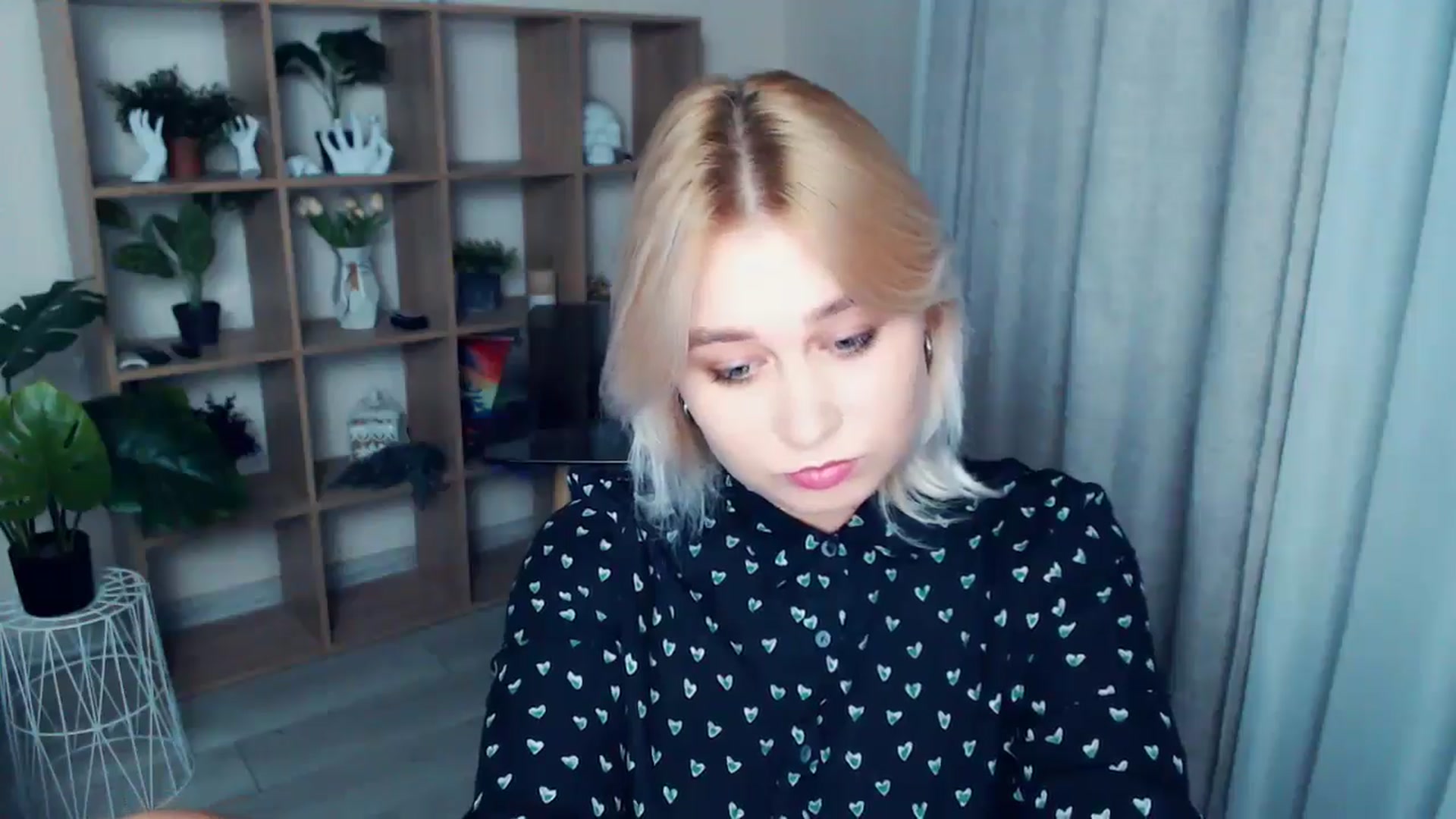 Gallery image thumbnail from Kukla_kolduna's myfreecams stream on, 10/19/2024, 17:07 image 2 of 20