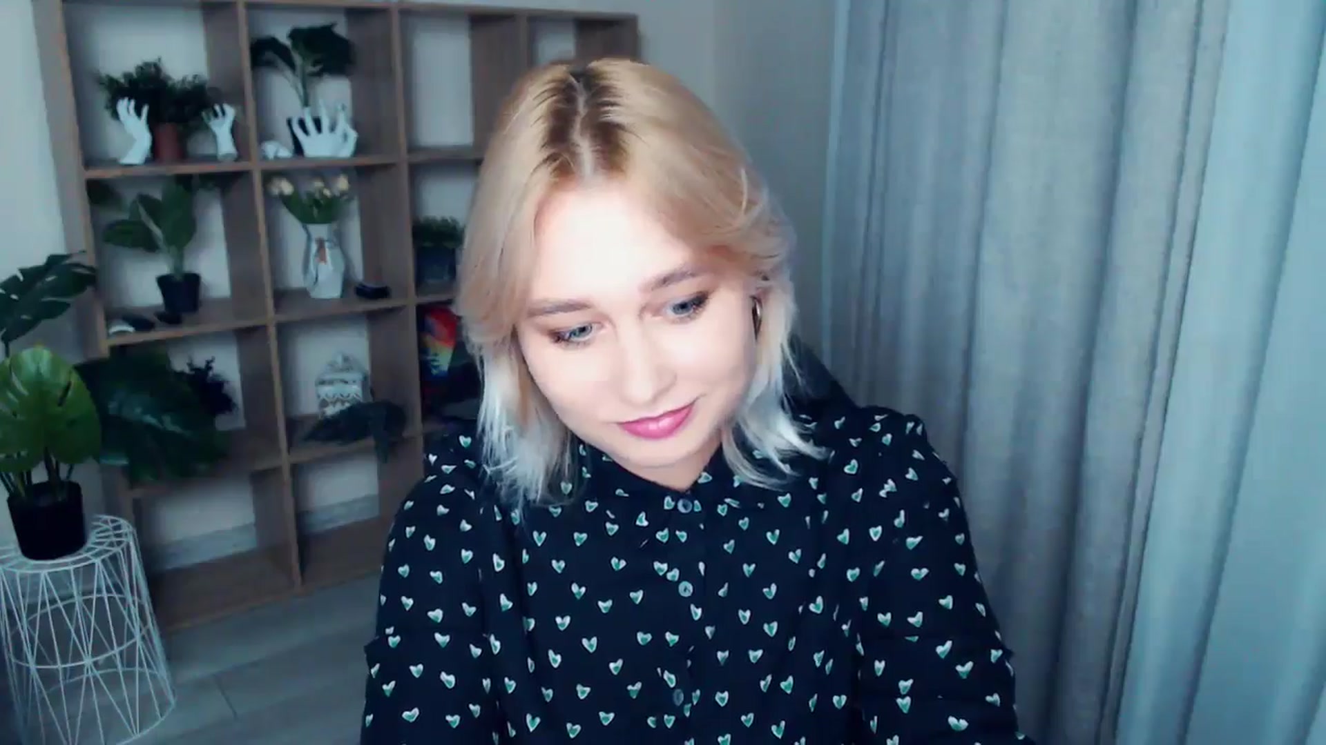 Gallery image thumbnail from Kukla_kolduna's myfreecams stream on, 10/19/2024, 17:07 image 5 of 20