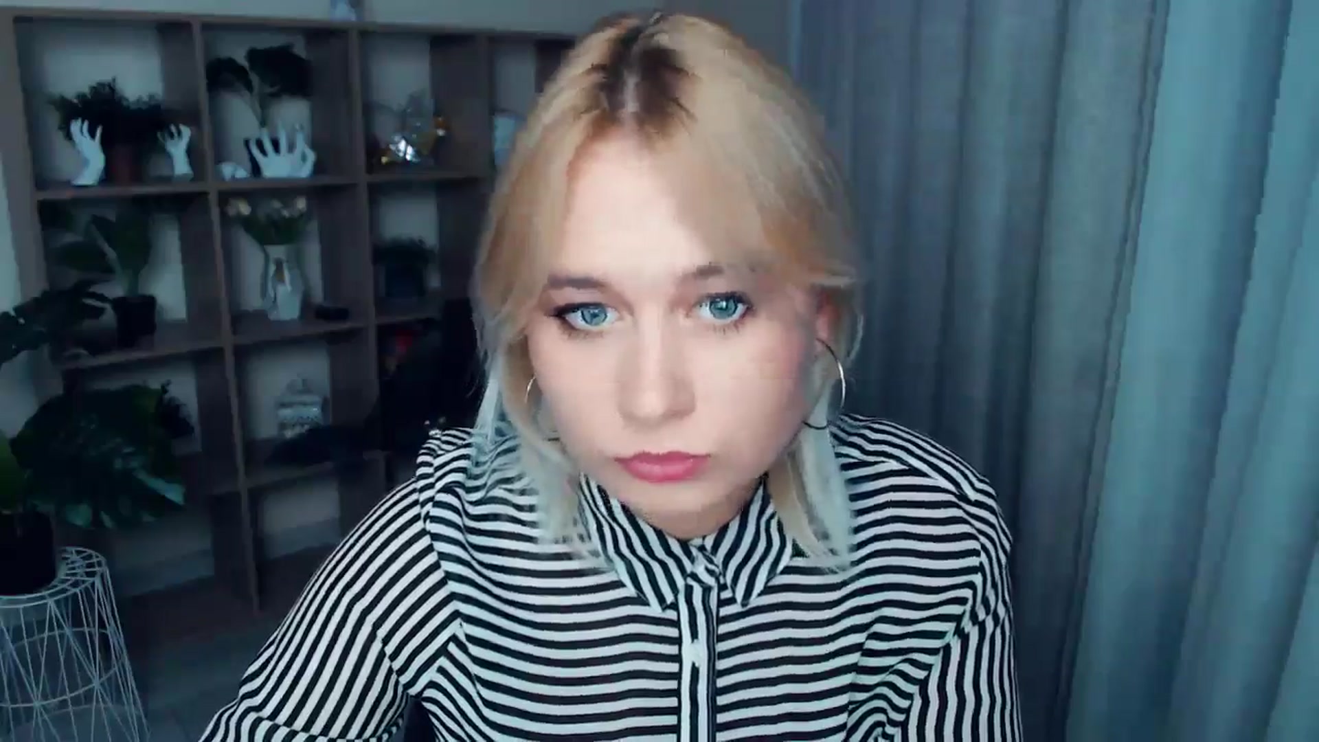 Gallery image thumbnail from Kukla_kolduna's myfreecams stream on, 10/20/2024, 15:35 image 19 of 20