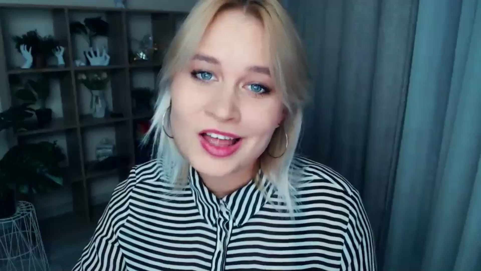 Gallery image thumbnail from Kukla_kolduna's myfreecams stream on, 10/20/2024, 17:41 image 3 of 20